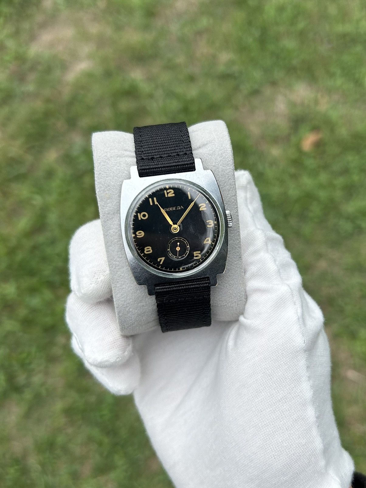Vintage Vintage Watch Pobeda Soviet USSR Mechanical 1970s Size ONE SIZE - 2 Thumbnail