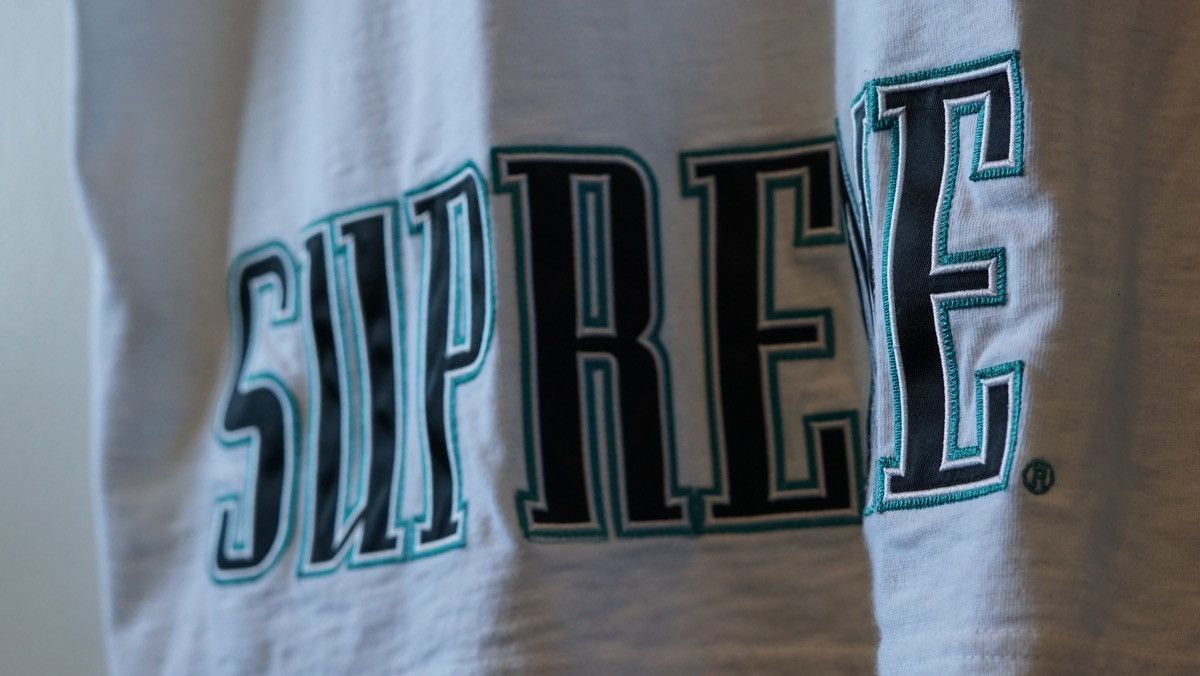 Supreme Supreme Contrast Appliqué Size US L / EU 52-54 / 3 - 4 Thumbnail