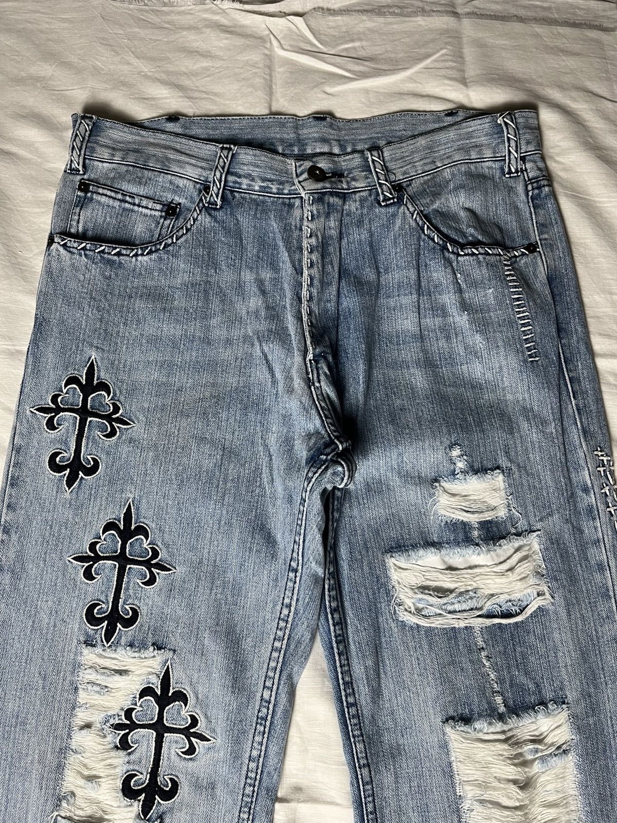 If Six Was Nine 33" Distressed Denim Embroidary Patches Jeans Size US 33 - 10 Thumbnail