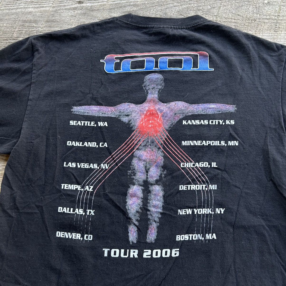 Band Tees Vintage Tool 10000 Days Band T Shirt Double Sided Tour Boot Size US L / EU 52-54 / 3 - 4 Thumbnail