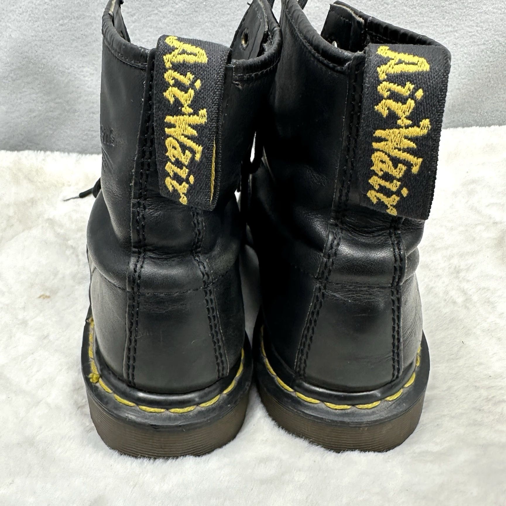 Dr. Martens VINTAGE Dr. Martens 1460 Combat Boots Women's UK 6 Leather Black 90s Style Ankle Mid Cut Boots Size US 6 / IT 36 - 7 Thumbnail