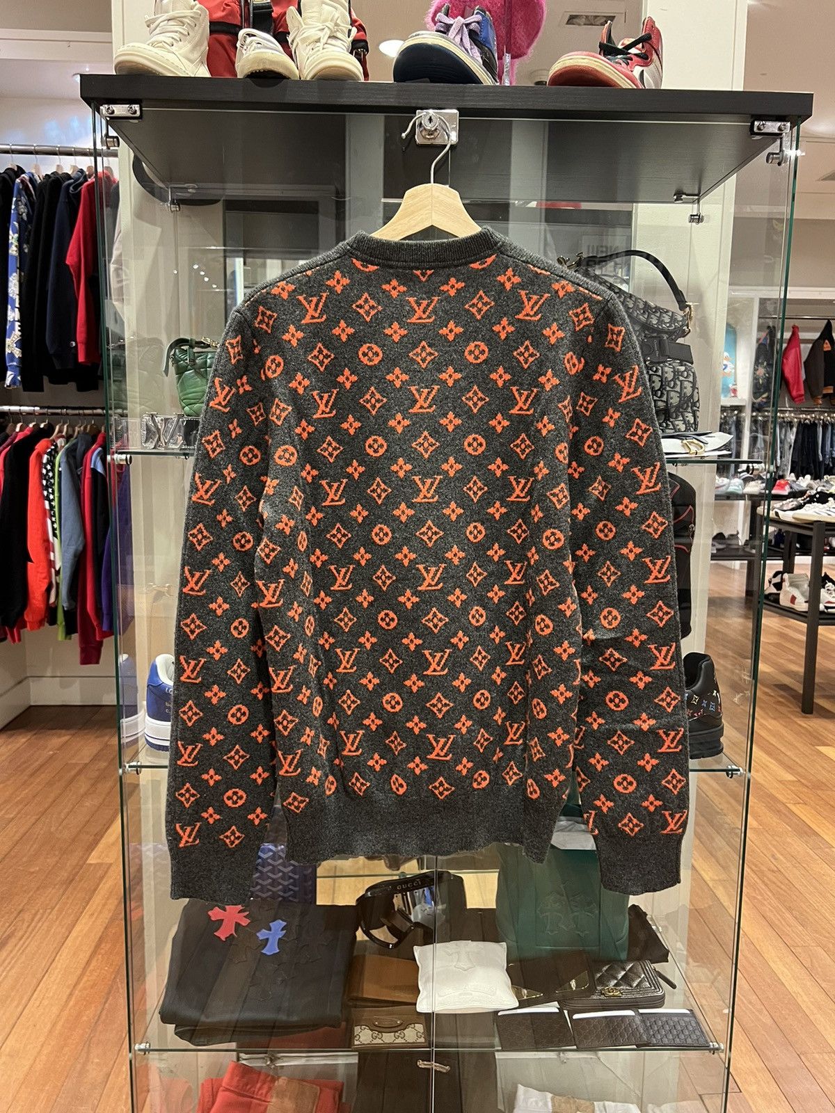 Louis Vuitton Louis Vuitton Cashmere Knit Monogram Sweater Size US M / EU 48-50 / 2 - 1 Thumbnail