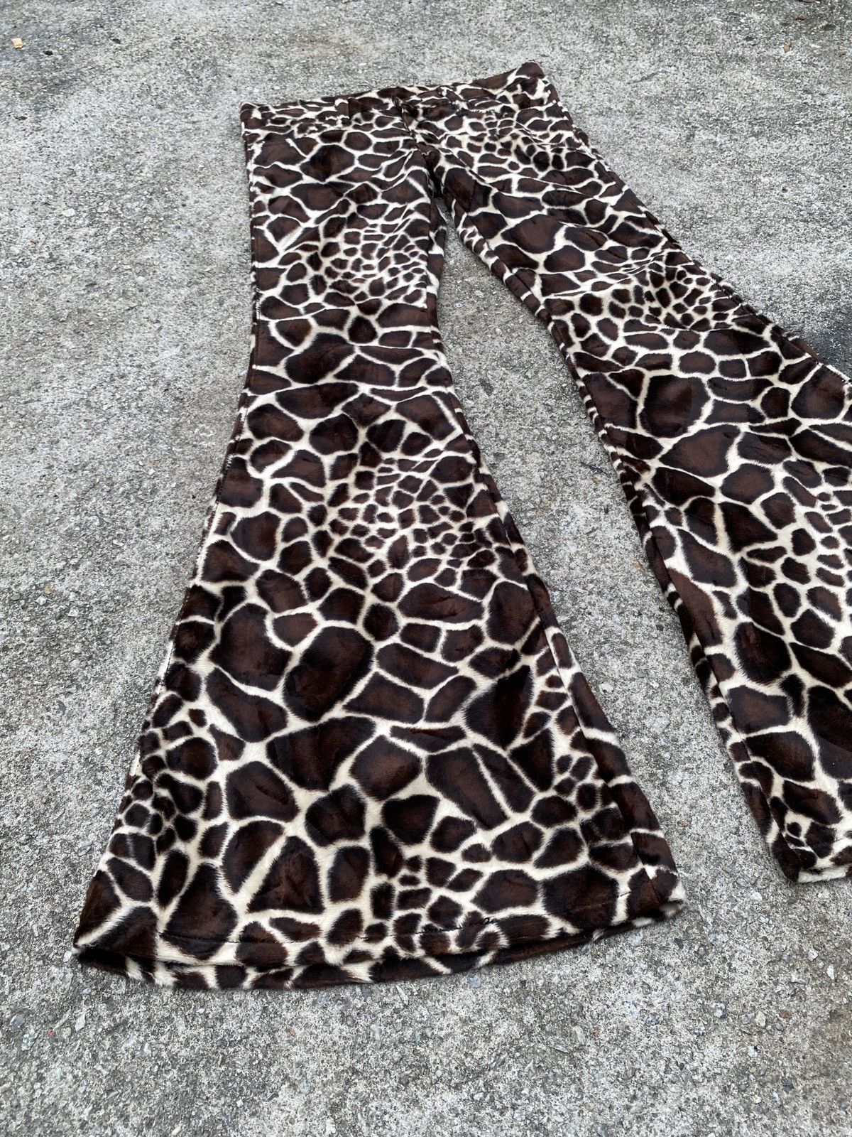 Japanese Brand × Vintage Dee Dee Japan Super Flare Fur Velvet Pant Size US 29 - 4 Thumbnail
