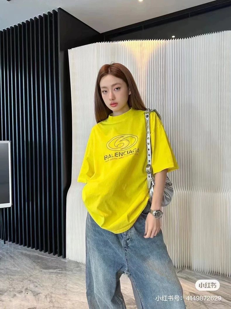 Balenciaga Balenciaga short sleeves Size US S / EU 44-46 / 1 - 8 Thumbnail