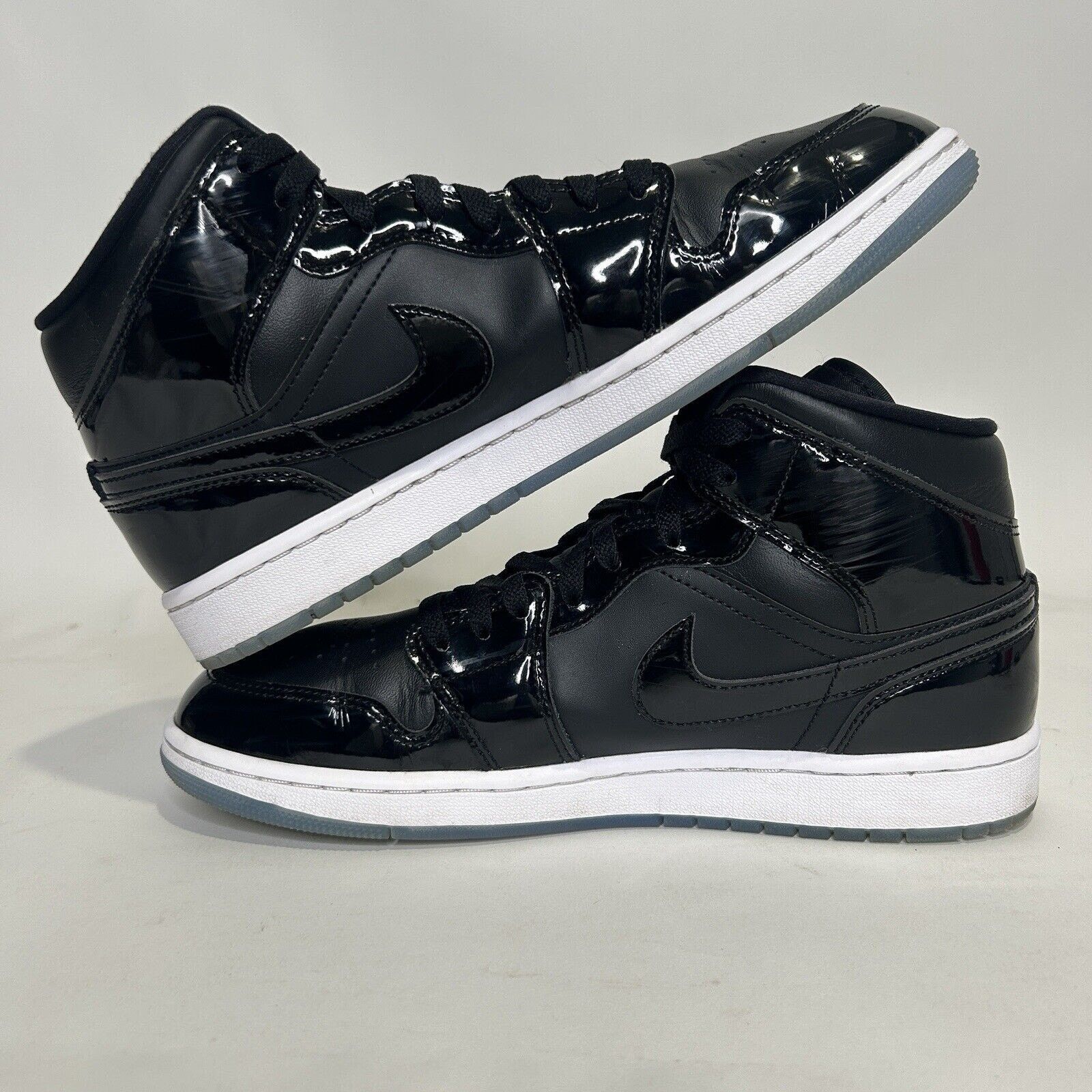 Nike Nike Shoes Air Jordan 1 Mid SE “Space Jam" DV1308-004 Size US 10 / EU 43 - 3 Thumbnail