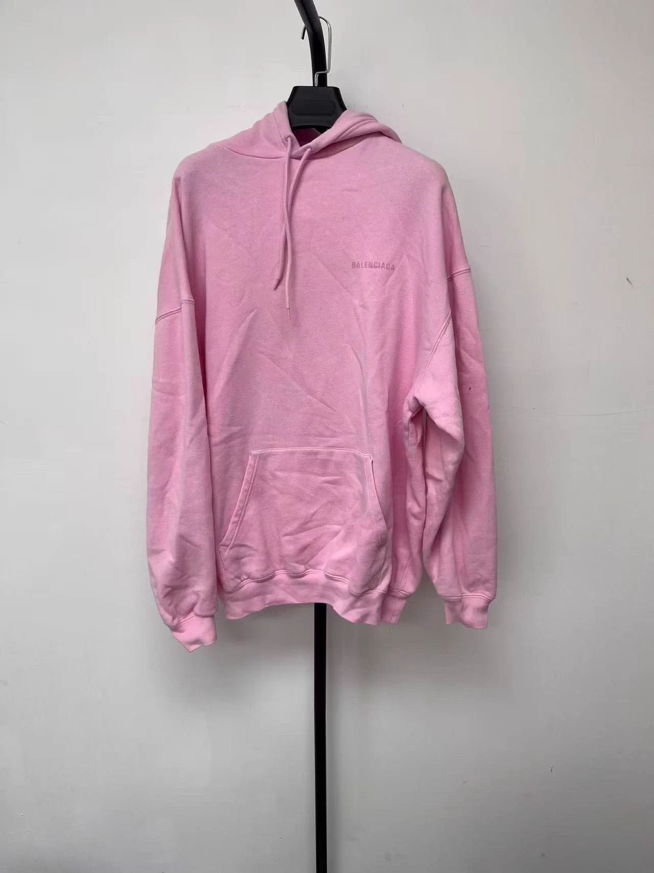Balenciaga Balenciaga Back Logo Hoodie Women's XS Size XS / US 0-2 / IT 36-38 - 1 Thumbnail