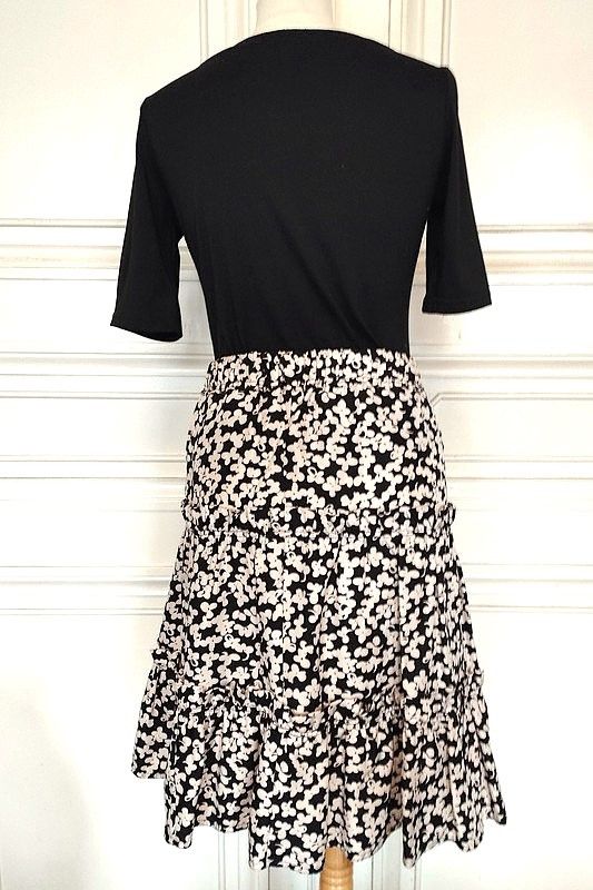 Marc Jacobs Marc Jacobs Jupe Soie TL/XL Size 30" / US 8 / IT 44 - 7 Thumbnail