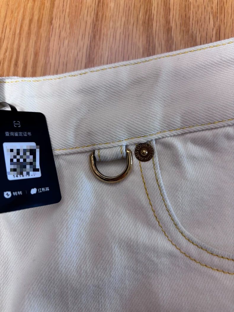 Louis Vuitton Louis Vuitton White denim shorts Size US 34 / EU 50 - 5 Thumbnail