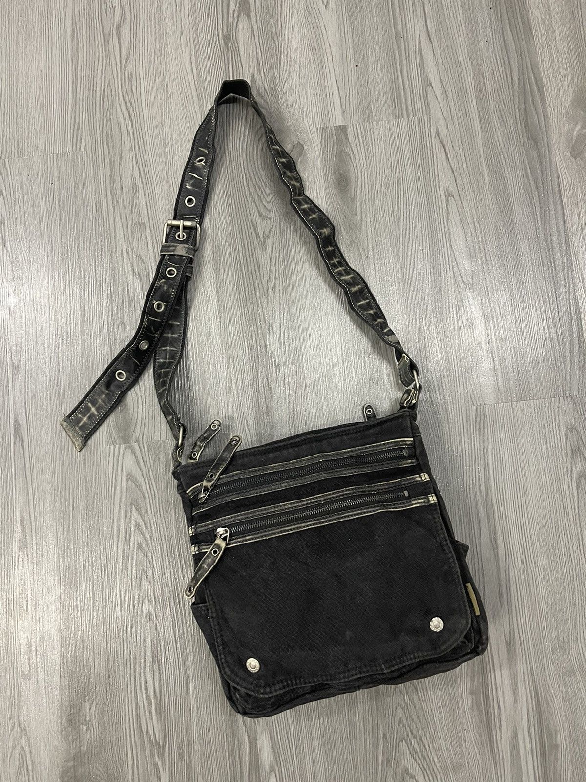 Japanese Brand Grand Stone Black Dyed Multi Compartment Utilities bag Size ONE SIZE - 12 Thumbnail
