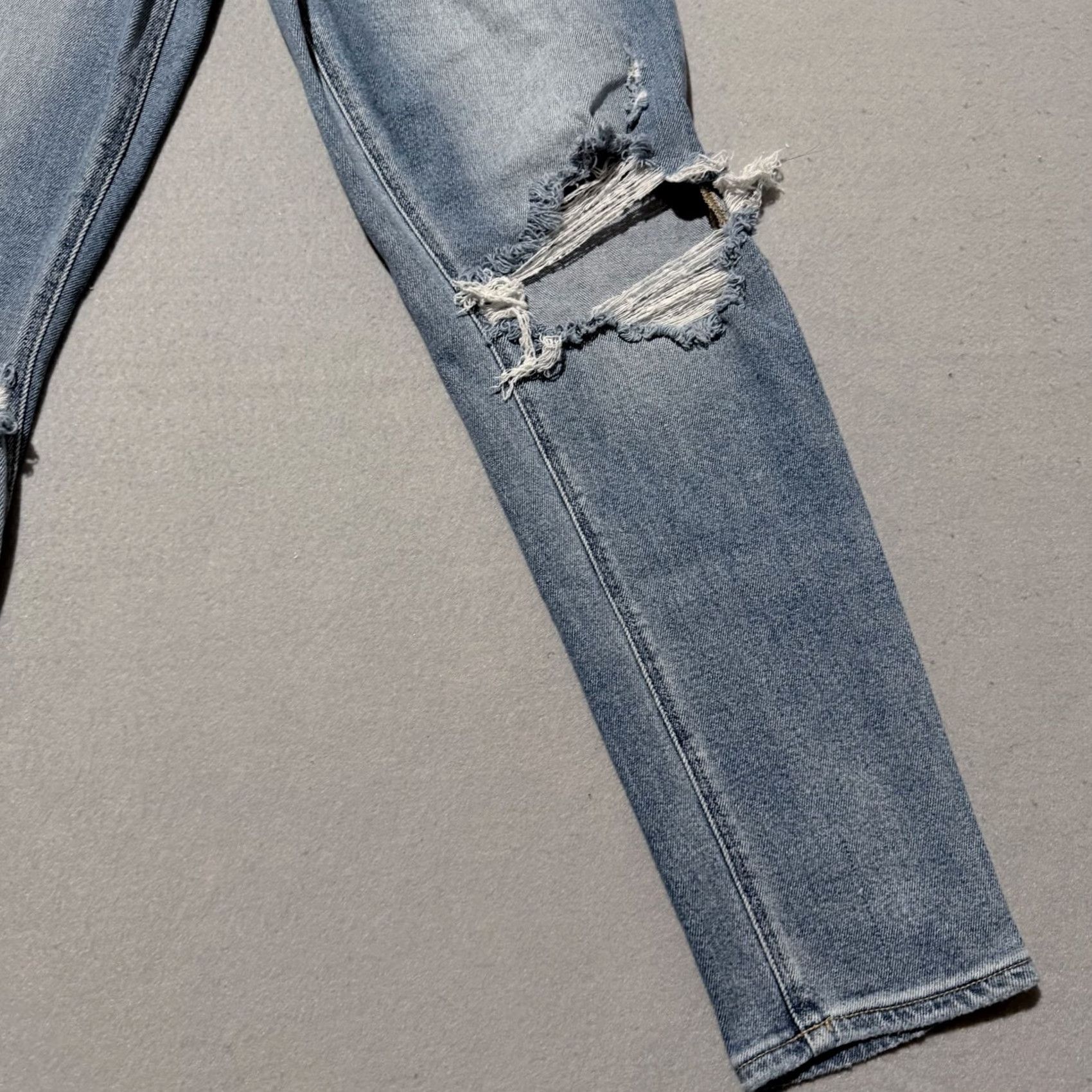 American Eagle Outfitters American Eagle Jeans Women's Blue Distressed Stretch Straight 0 5-Pocket Denim 24in Inseam High Rise 26in - 90s Theme Mens Womens Girls Size 25" / US 0 / IT 36 - 6 Thumbnail