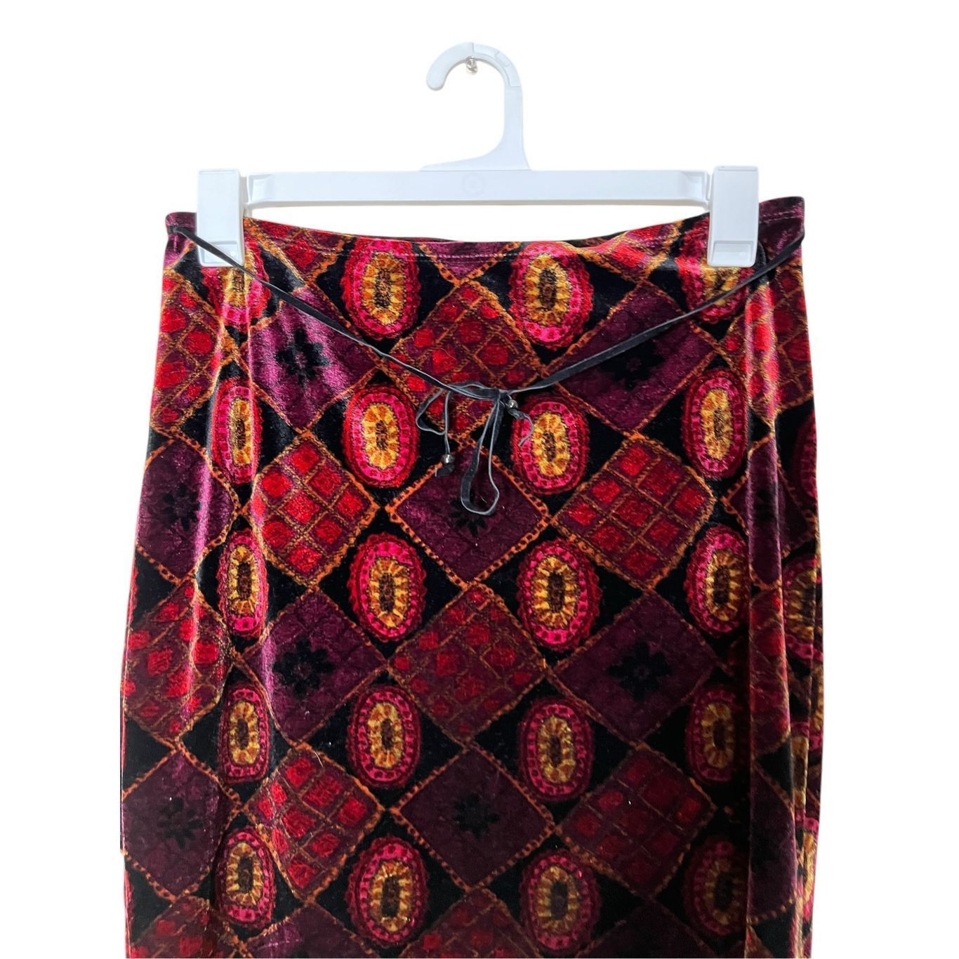 Other Vintage Wanted Clothing Skirt Purple Red Pink Floral Velvet Size 26" / US 2 / IT 38 - 2 Thumbnail