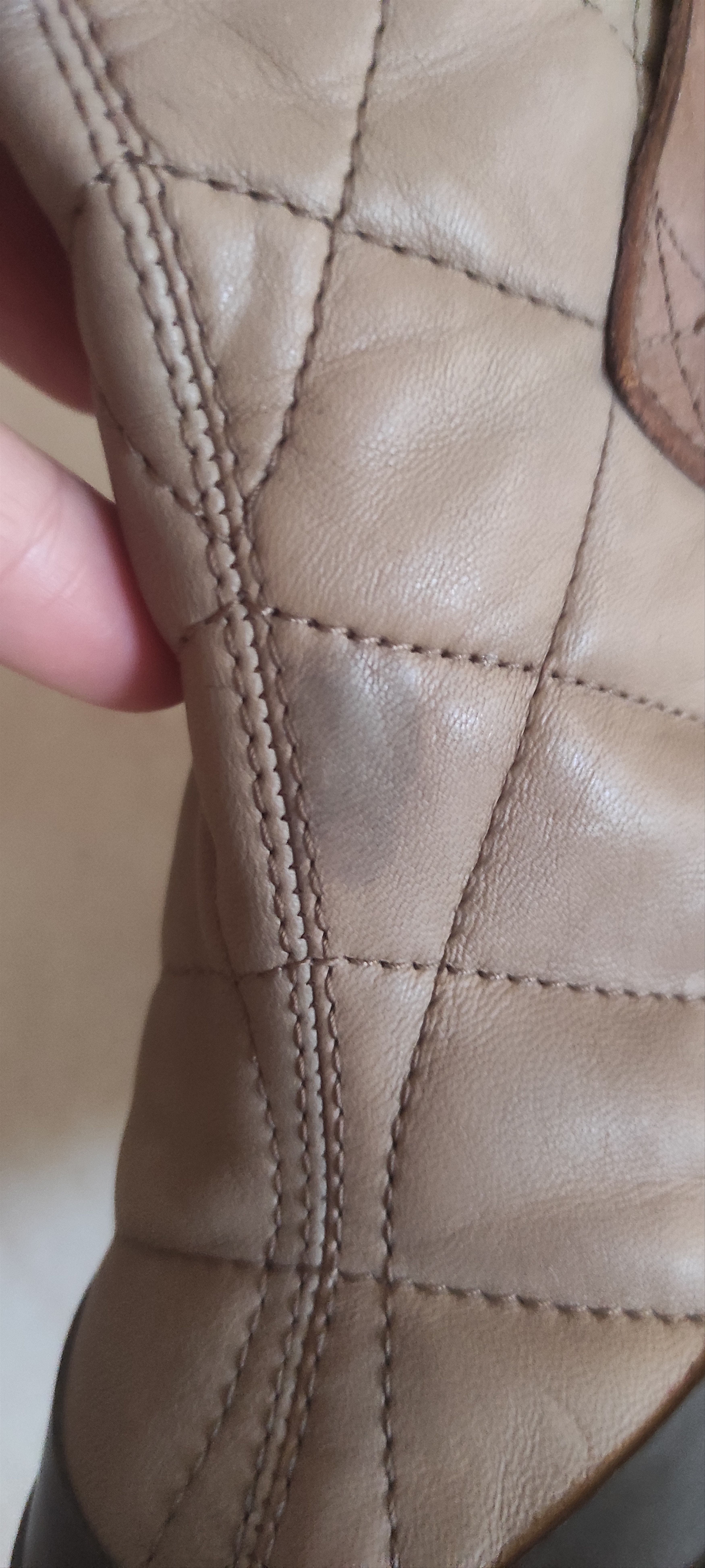 Burberry Burberry Brit Beverley Ankle Bootie Brown Quilted Sz Eur 40 Size US 8.5 / IT 38.5 - 18 Thumbnail