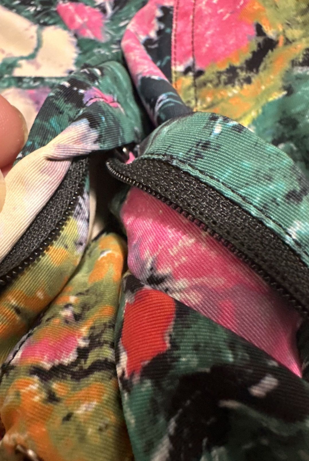 Supreme × The North Face SUPREMExTNF S/S 22 FLORAL SIZE MEDIUM Size US M / EU 48-50 / 2 - 18 Thumbnail