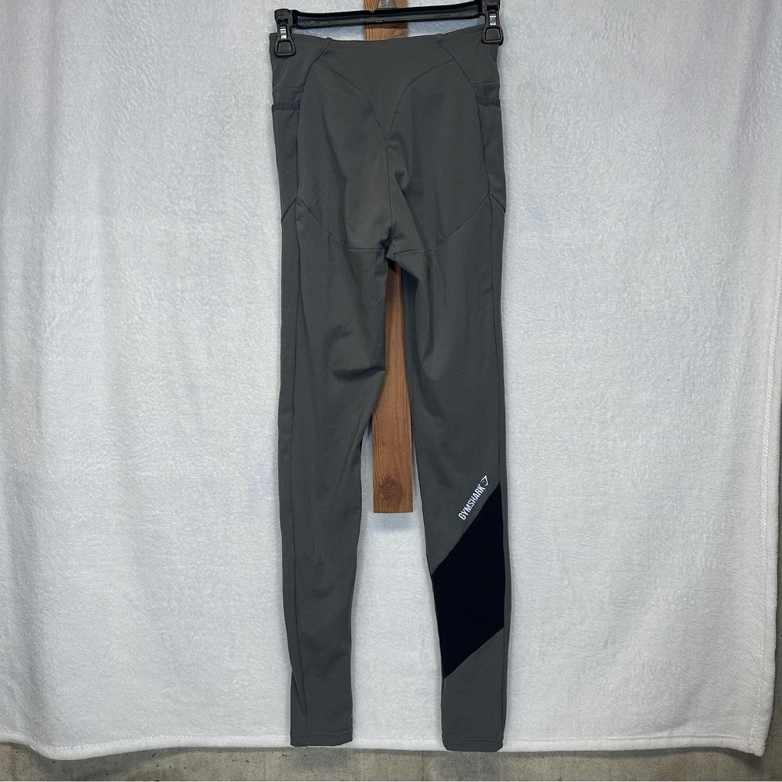 Gymshark Gymshark Gray Criss Cross Waist High Rise Leggings Size S Size 23" - 5 Thumbnail