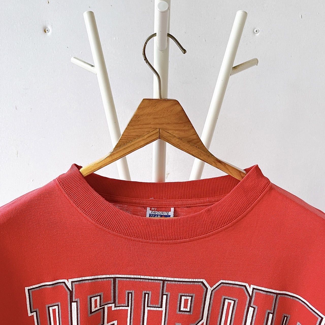 Vintage 90s Detroit Red Wings NHL t-shirt/ XL Size US XL / EU 56 / 4 - 2 Thumbnail