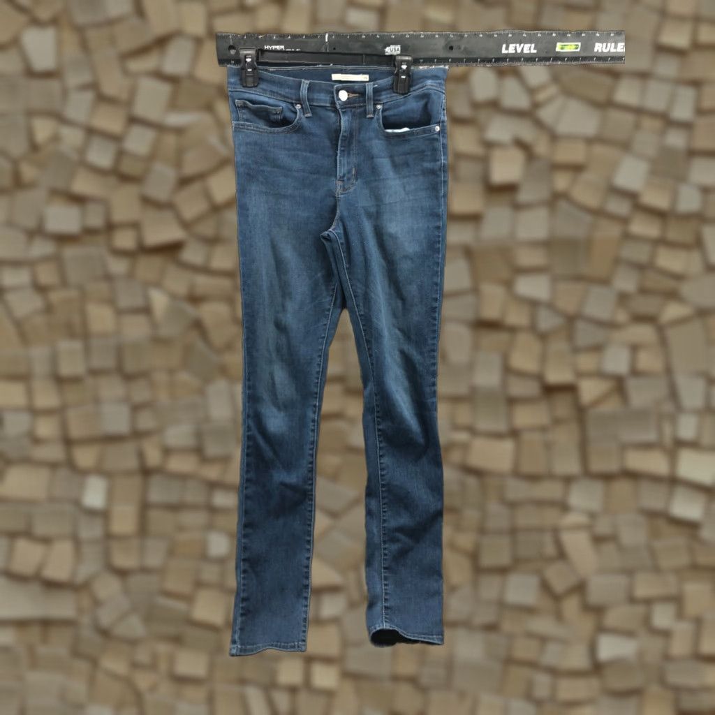 Levi's Levi's Slimming Skinny Jeans Size 30 Womens Medium Wash Blue FLAW Size 30" / US 8 / IT 44 - 1 Thumbnail