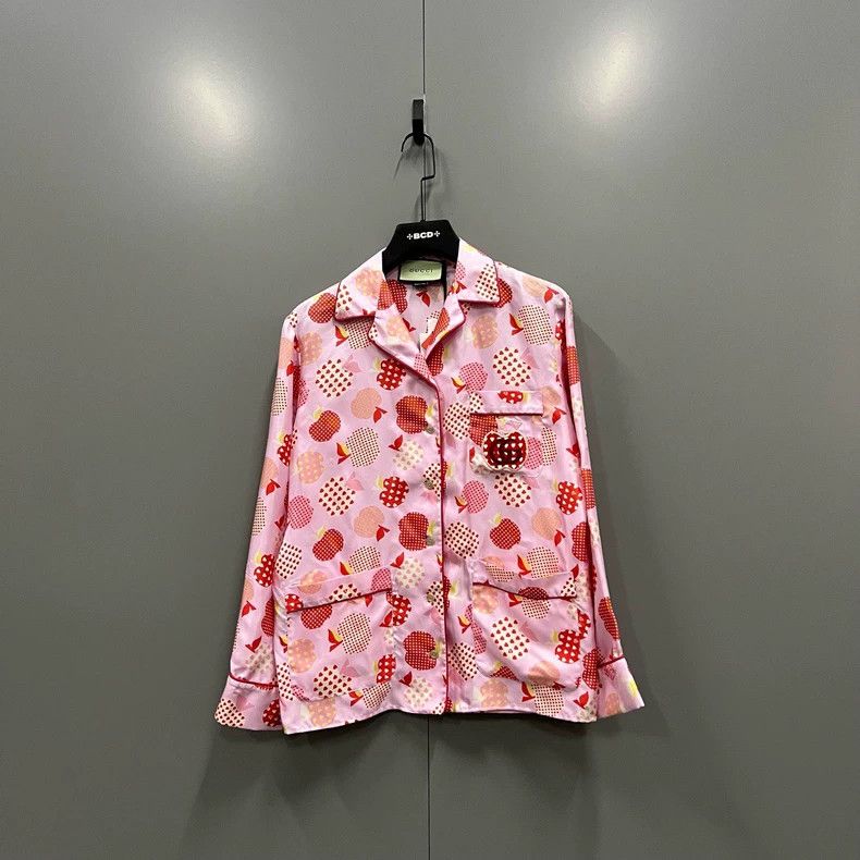 Gucci Gucci Heart-shaped apple full-print shirt 2502-Nextarrow Size US XXS / EU 40 - 1 Thumbnail