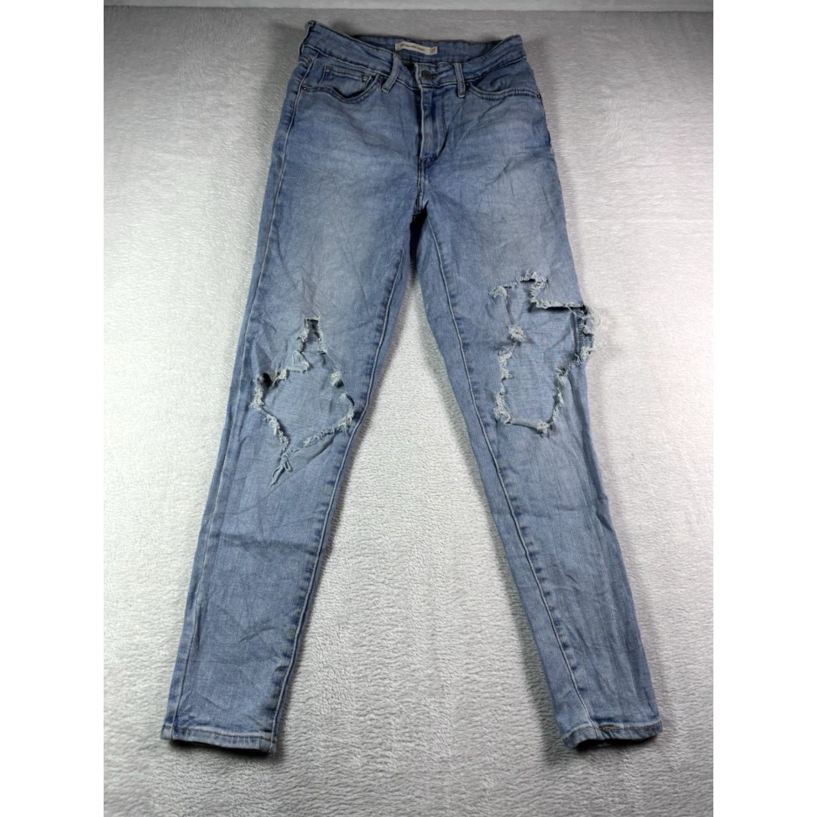 Levi's VINTAGE? No. Levi’s Jeans Women's 721 High Rise Skinny Light Blue Wash Distressed Size 27 Size 28" / US 6 / IT 42 - 2 Thumbnail