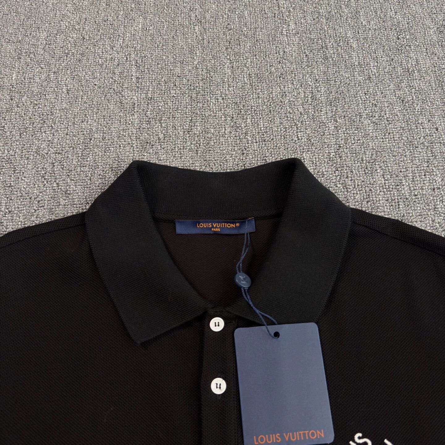 Louis Vuitton LV Stitch Logo Black Pin Polo M Near New Size US M / EU 48-50 / 2 - 3 Thumbnail