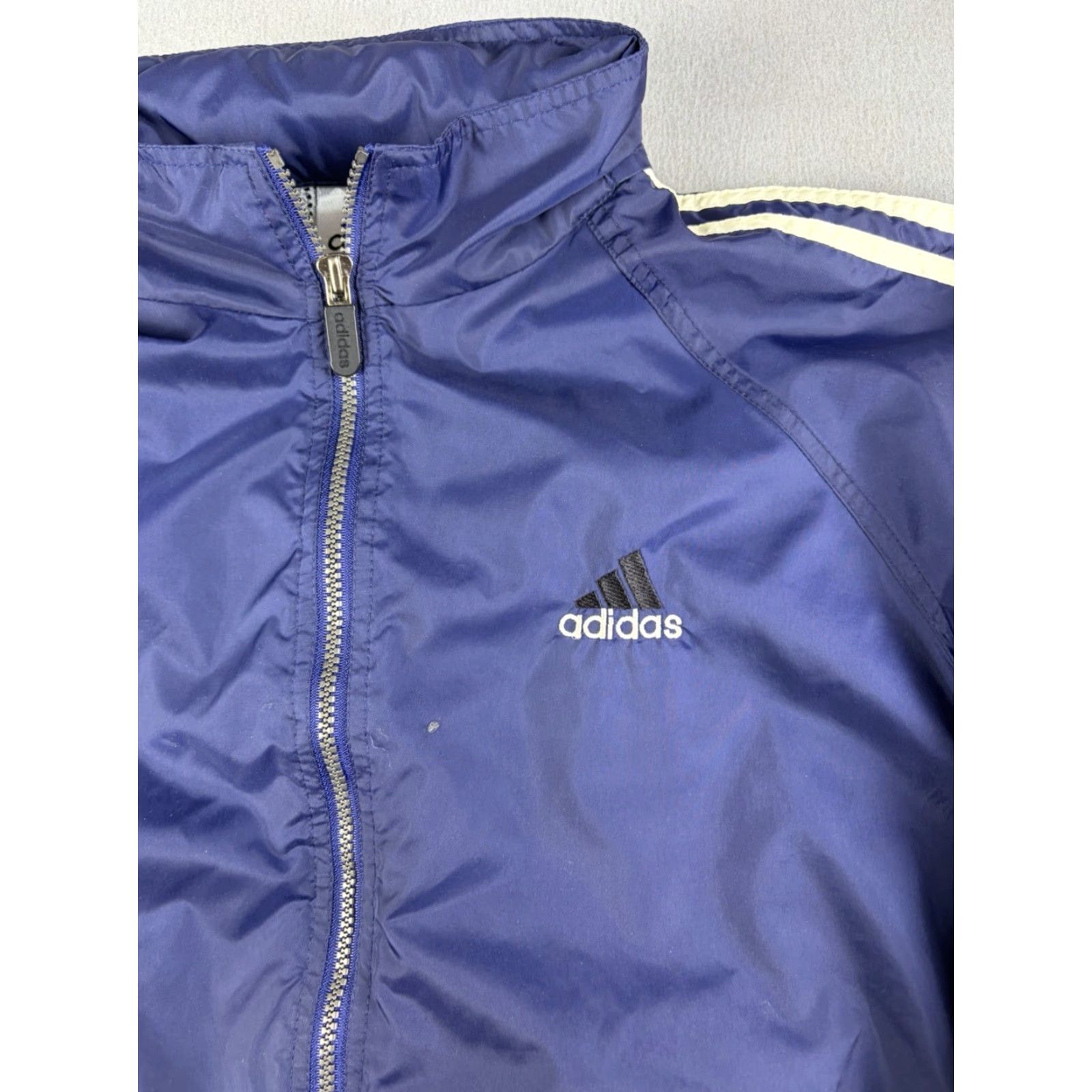 Adidas VINTAGE Adidas Windbreaker Men’s L Blue Hooded 90s Nylon Zip Embroidered Logo Packable Jacket Regular Size US L / EU 52-54 / 3 - 2 Thumbnail