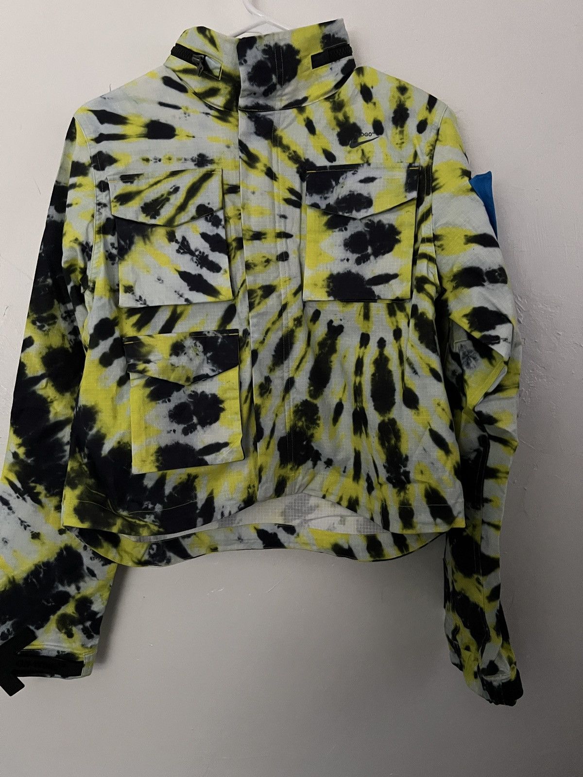 Nike × Off-White OFF-WHITE x Nike Lab Women’s Tie Dye NRG Windbreaker Volt Size M / US 6-8 / IT 42-44 - 1 Thumbnail