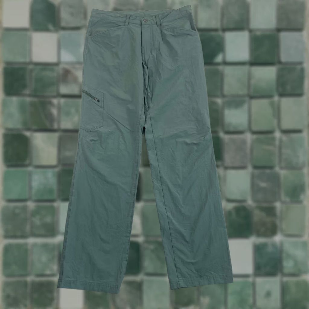 Patagonia Patagonia Rock Craft Pants Men 34x33 Green Nylon Spandex Stretch DWR UPF40 Zip Pockets Khakis Size US 34 / EU 50 - 1 Thumbnail