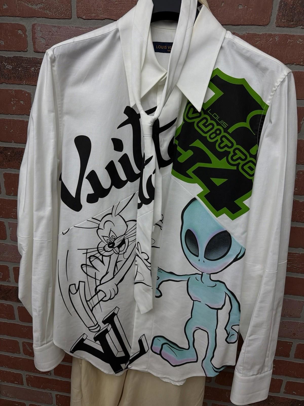 Louis Vuitton LOUIS VUITTON Button Up Dress Shirt Alien Logo $1450 XXL Size 48R - 7 Thumbnail