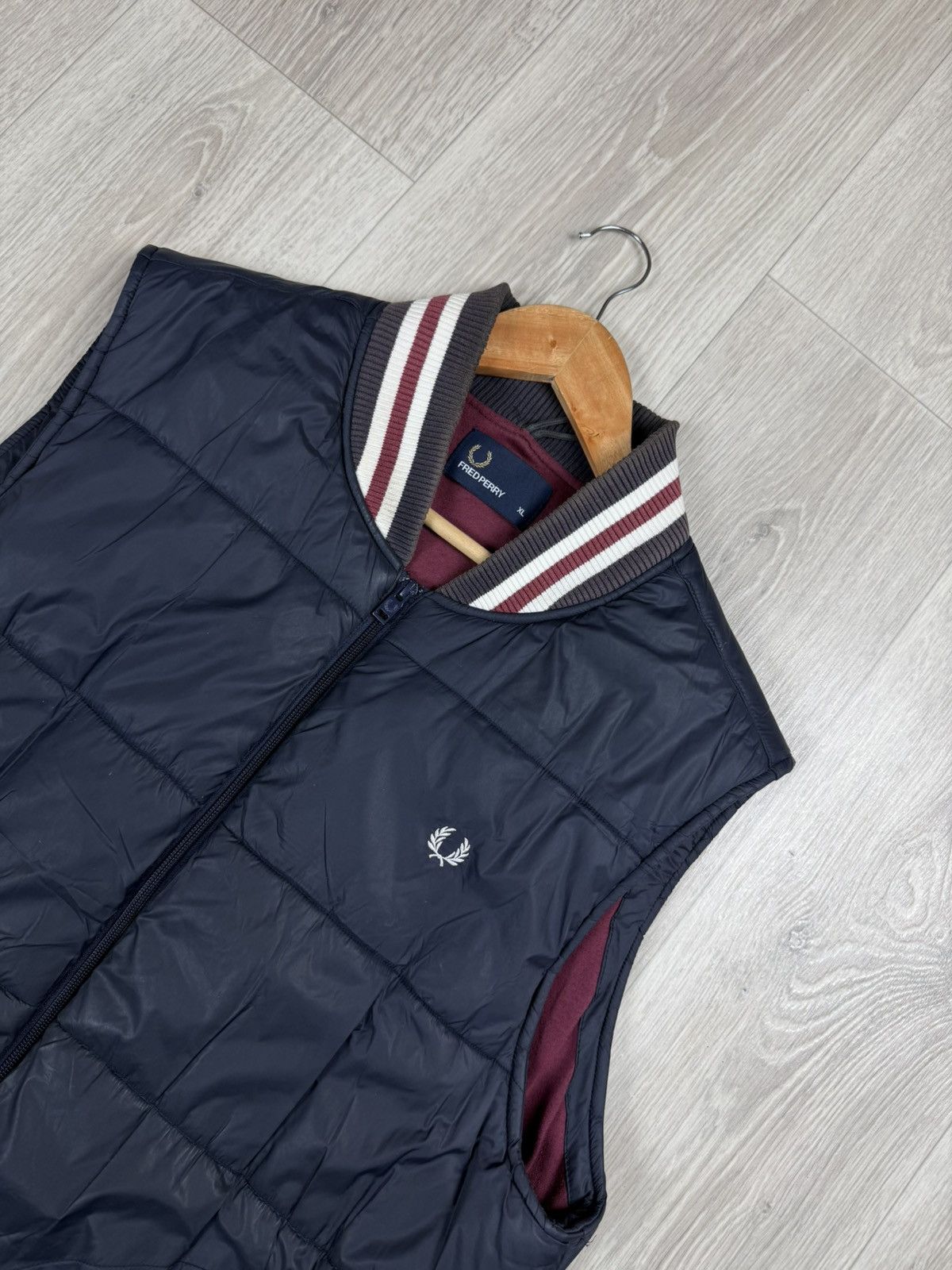 Fred Perry Fred Perry Tipped Quilted Gilet Vest Size XL Size US XL / EU 56 / 4 - 2 Thumbnail