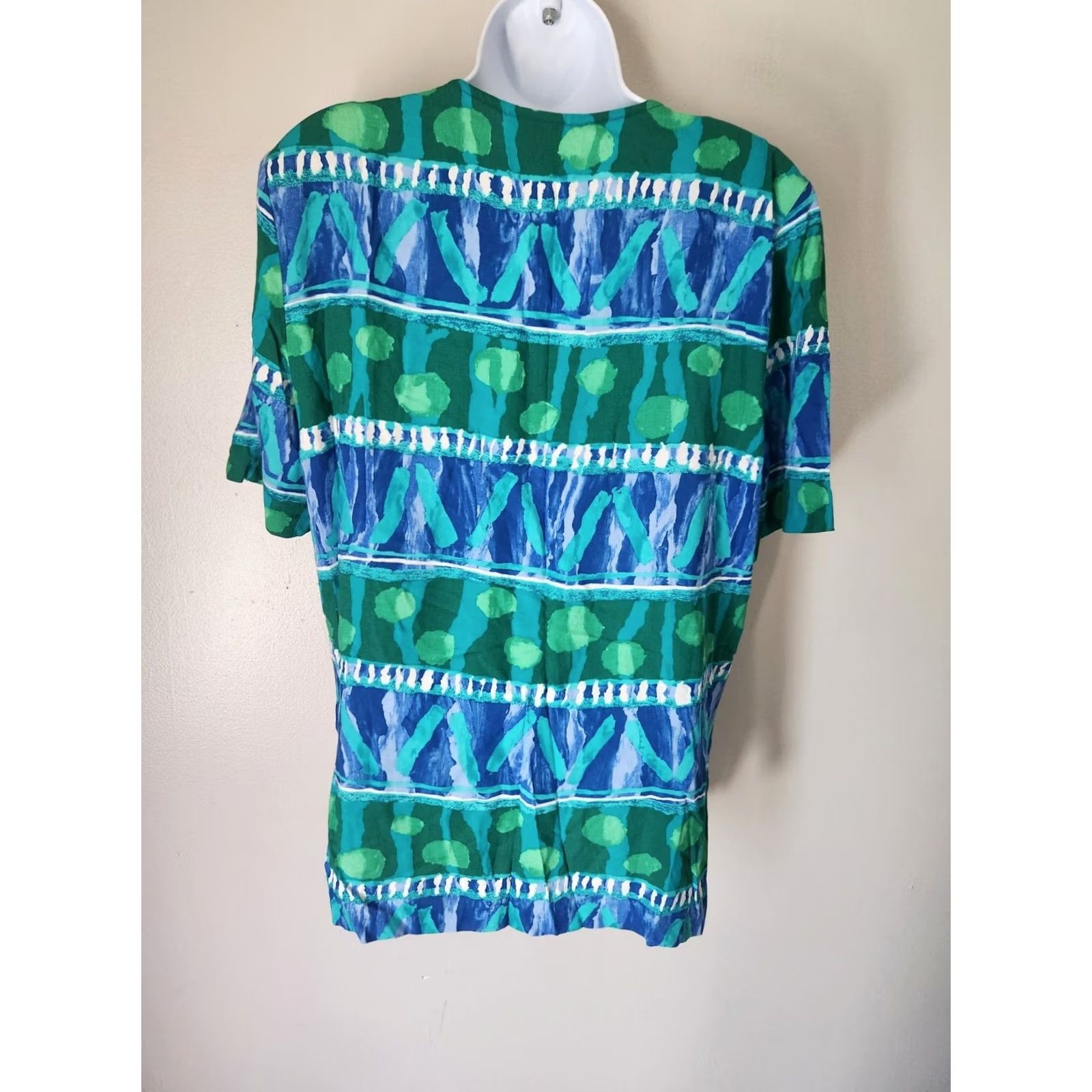 Vintage VINTAGE Two Twenty Shirt M Green 1990s Rayon Women’s Button Up Top Size M / US 6-8 / IT 42-44 - 5 Thumbnail