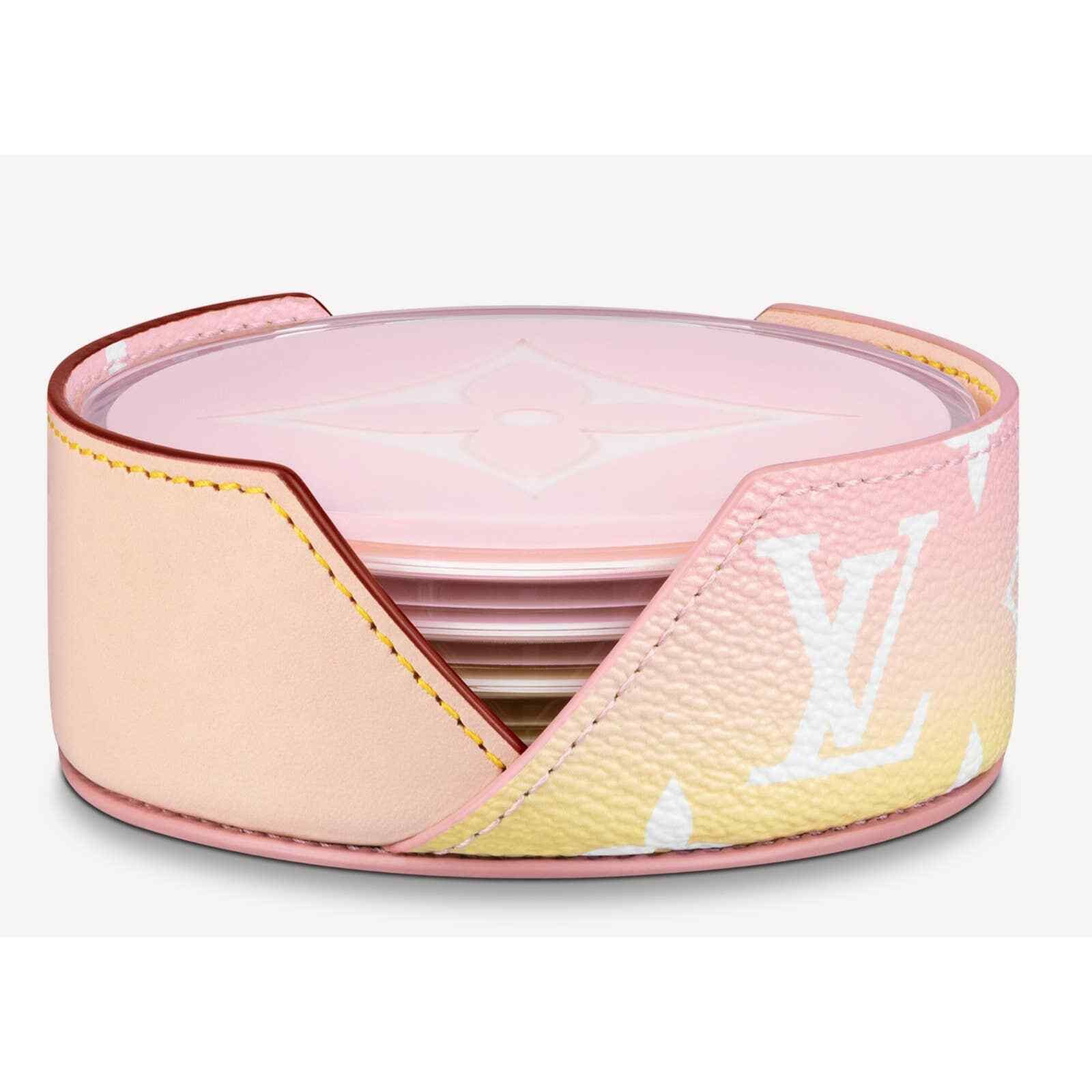Louis Vuitton Louis Vuitton Coasters Logo LV Plexiglass Gradient GI0617 Size ONE SIZE - 1 Thumbnail