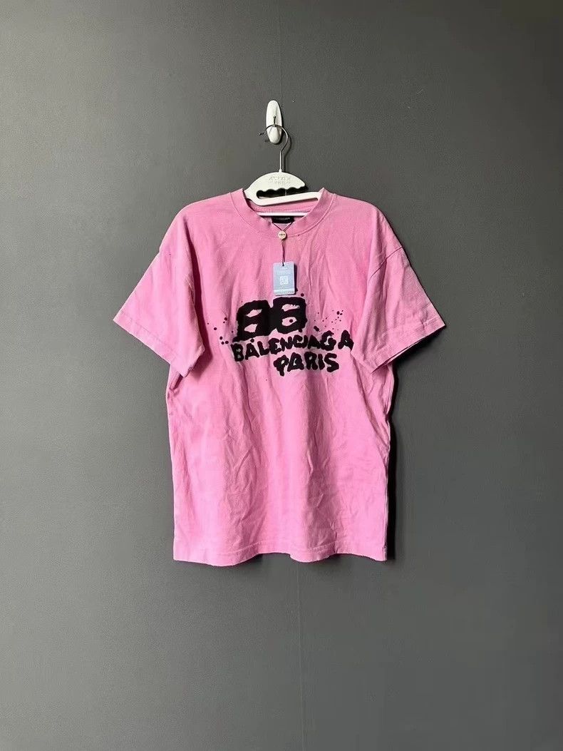 Balenciaga Balenciaga Pink graffiti short sleeves Size US XS / EU 42 / 0 - 1 Thumbnail