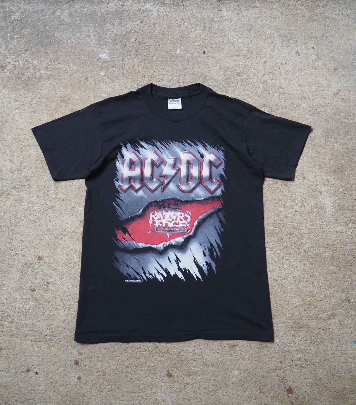 AC/DC Vintage 1990 AC/DC The Razors Edge Eu Tour, Oneita, Size L Size US L / EU 52-54 / 3 - 1 Thumbnail