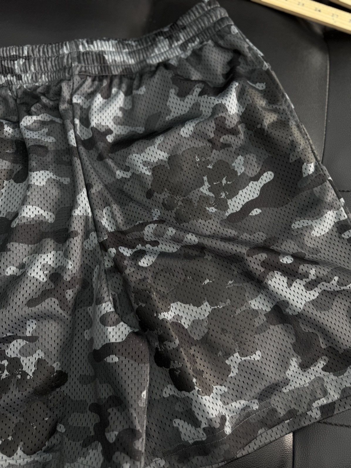 DENIM TEARS Denim Tears Mesh Summer Shorts Black Camo Size Large (NEW) Size US 33 - 5 Thumbnail