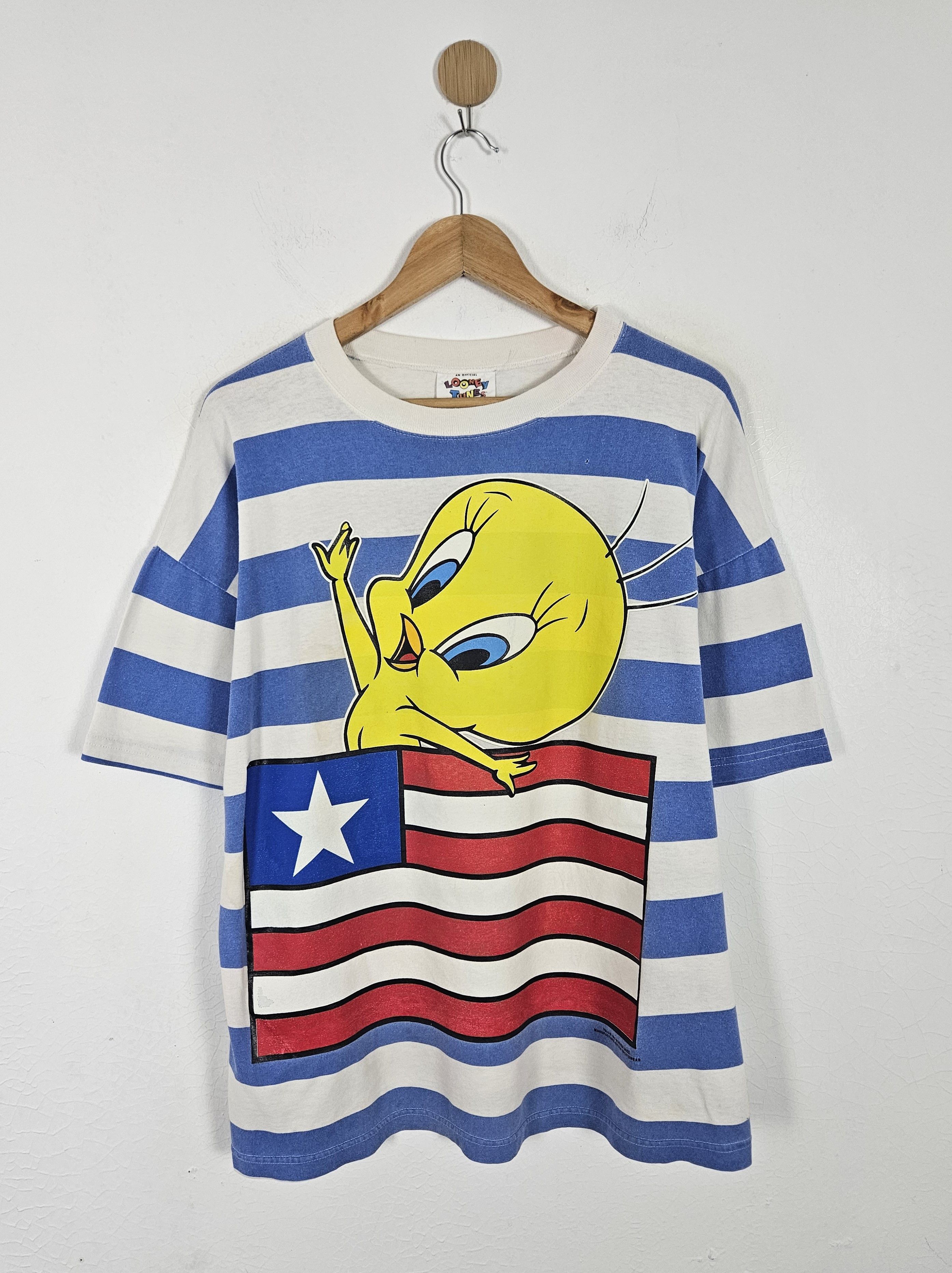 Vintage Tweety Bird Looney Tunes shirt 90s