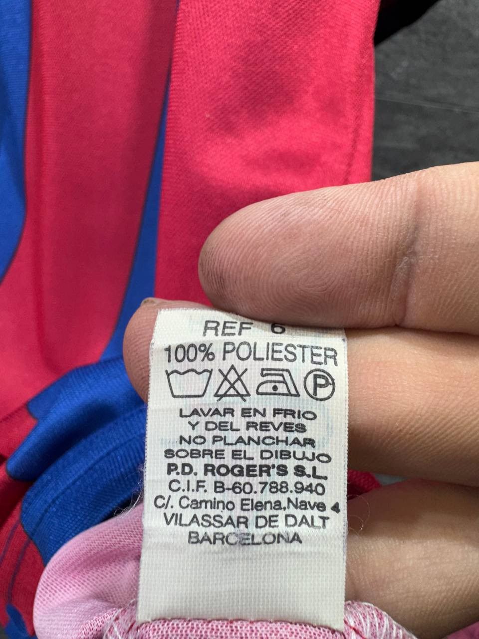 Vintage Vintage FC Barcelona #10 Rivaldo Soccer Jersey Shirt Size US L / EU 52-54 / 3 - 15 Thumbnail