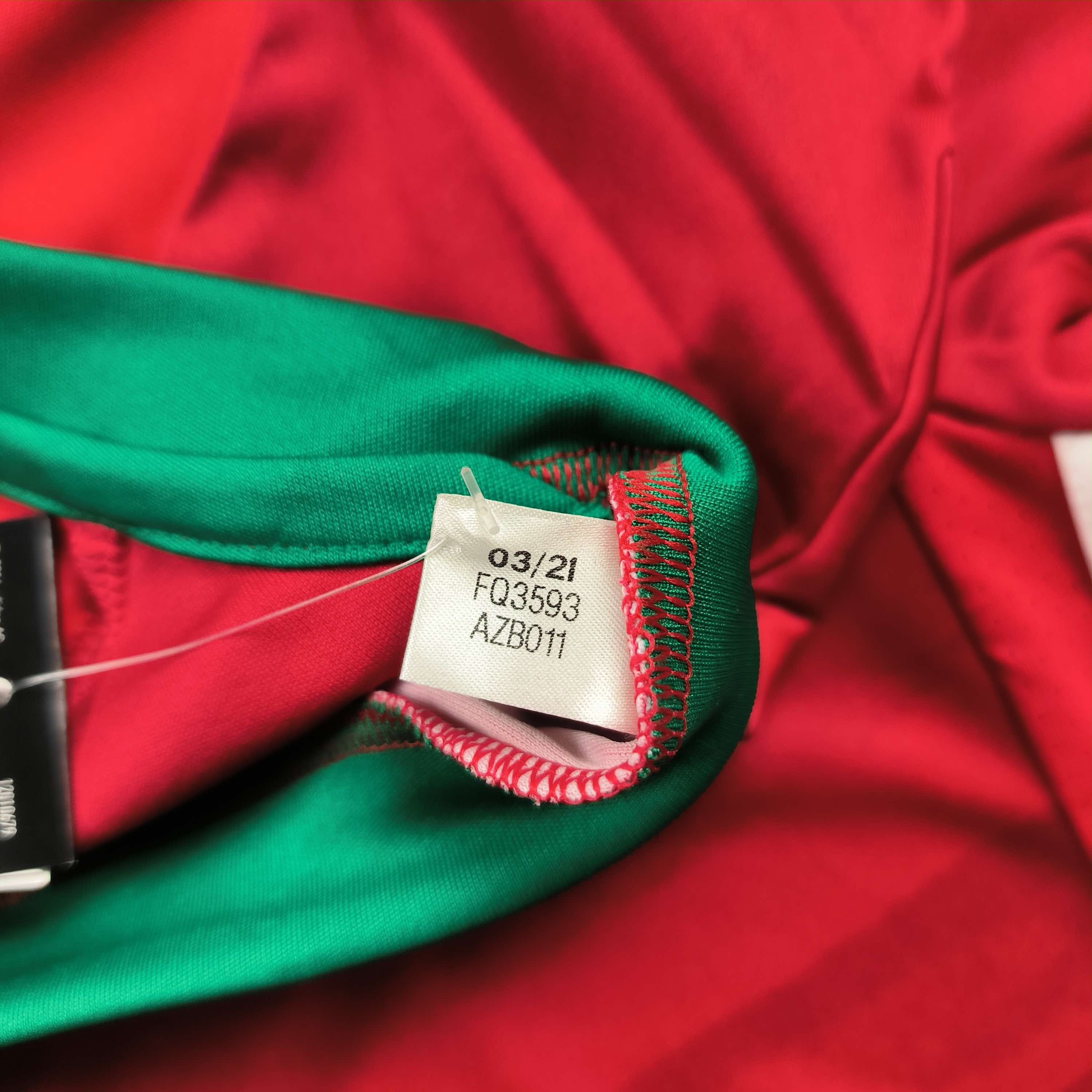 Adidas NEW Hungary 20-22 Adidas home (BNWT) football jersey size S Size US S / EU 44-46 / 1 - 5 Thumbnail