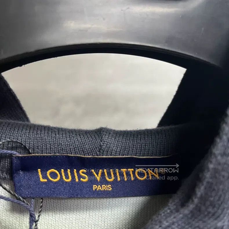 Louis Vuitton Louis Vuitton Grey monogrammed logo printed hooded long sl Size US S / EU 44-46 / 1 - 2 Thumbnail