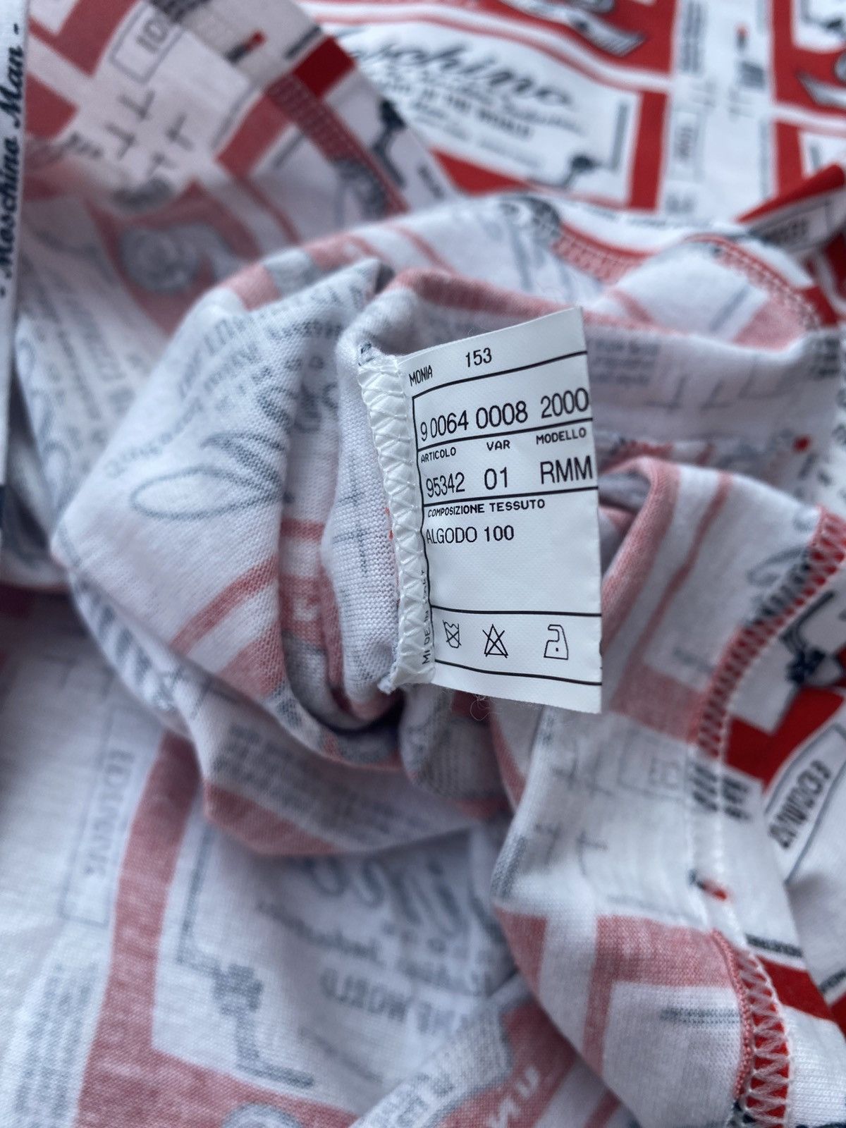 Moschino Moschino “Budweiser” parody all over print tee Size US M / EU 48-50 / 2 - 5 Thumbnail
