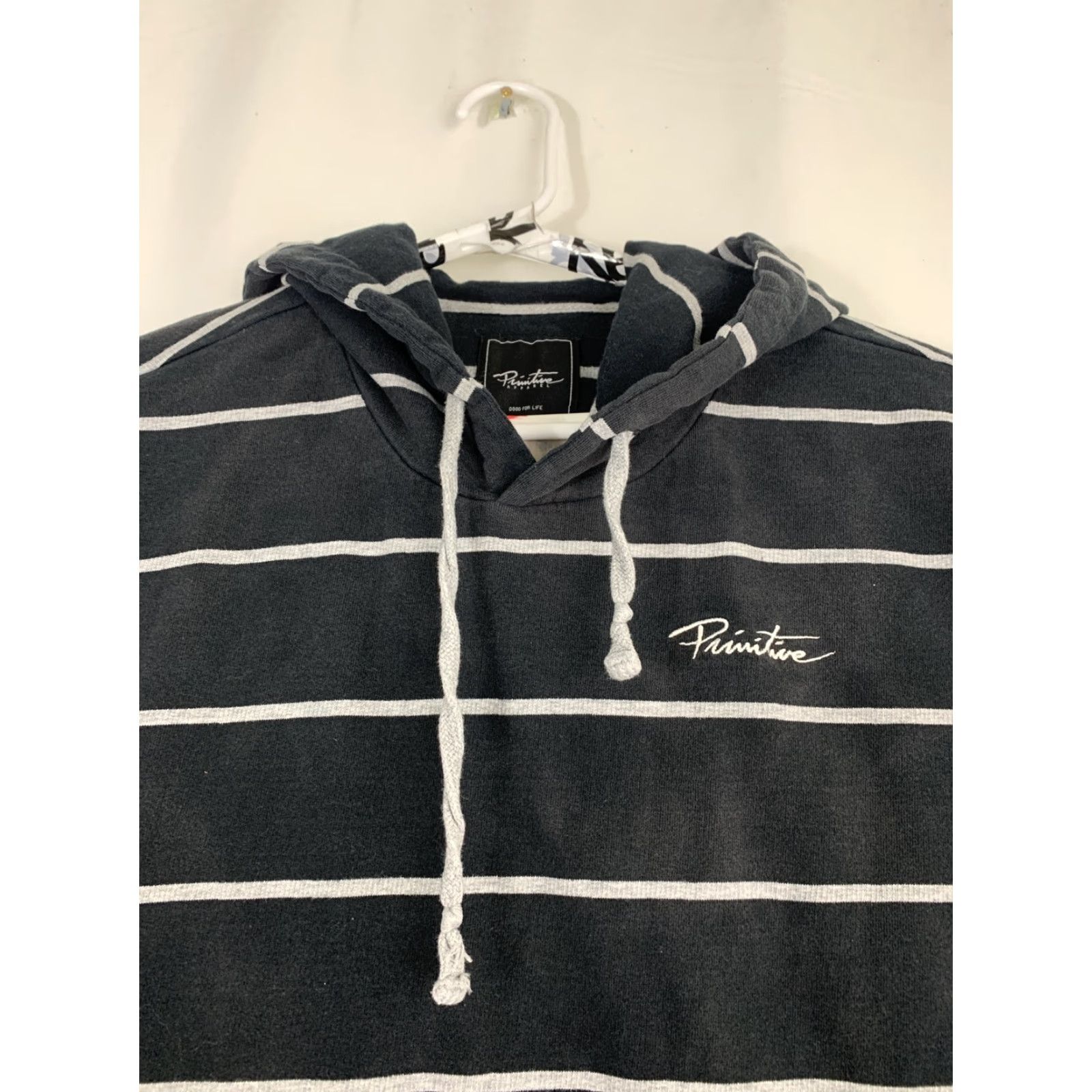 Primitive Primitive Apparel Hoodie Mens XL Black Striped Pullover Skateboarding L/S Size US XL / EU 56 / 4 - 6 Thumbnail