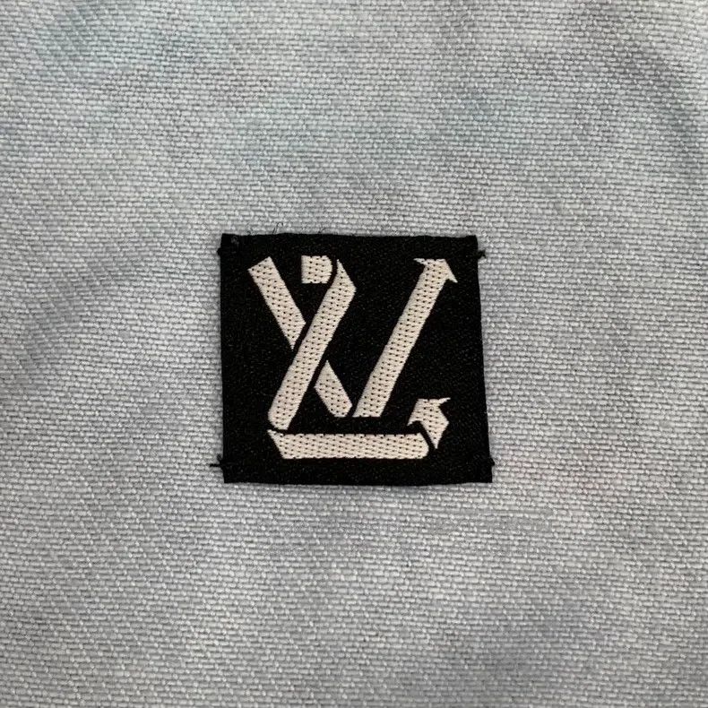 Louis Vuitton Louis Vuitton 23 color-block tie-dyed logo full-print cott Size US S / EU 44-46 / 1 - 5 Thumbnail