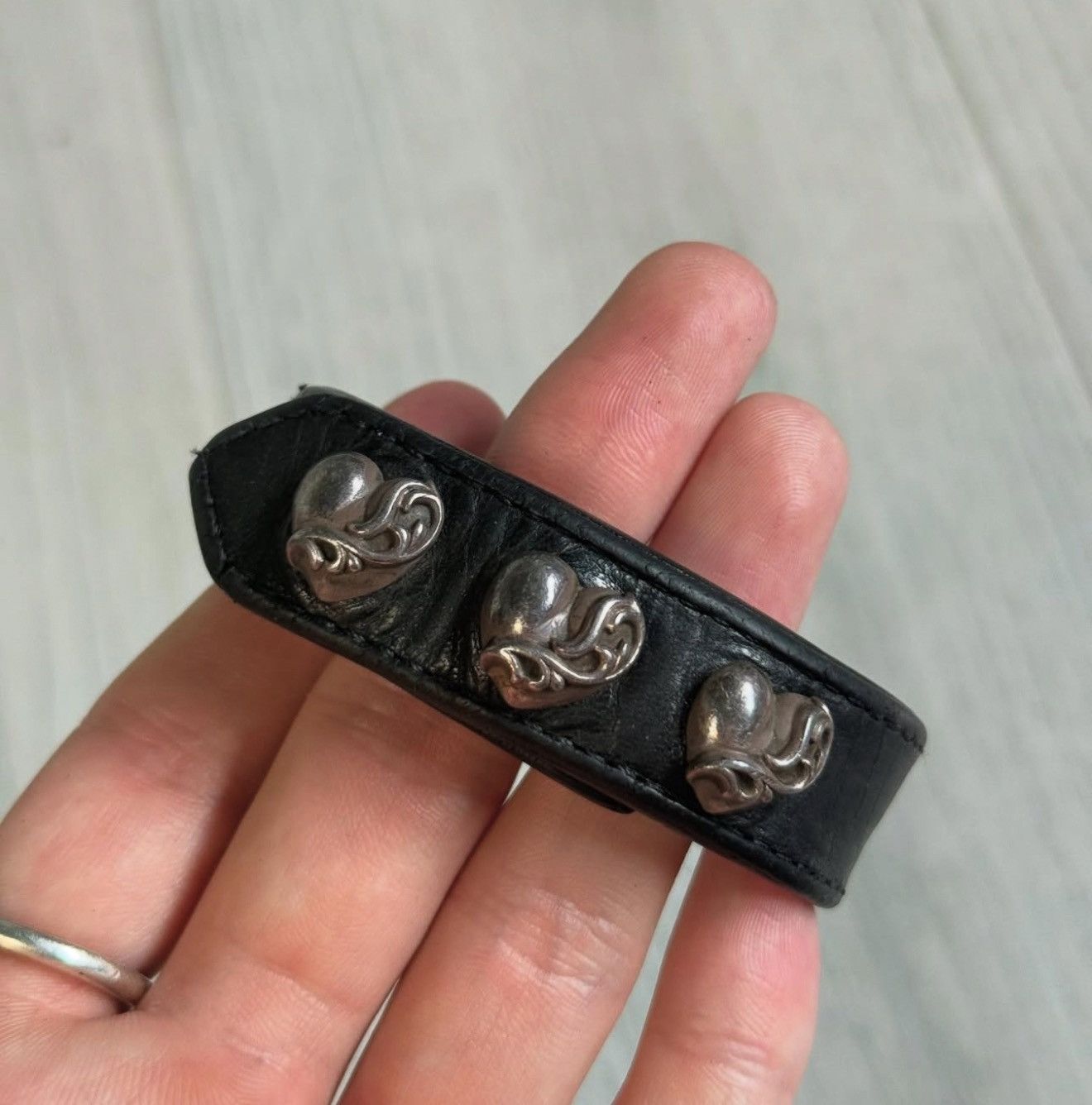 Chrome Hearts 3 Heart Buttons 2 Snap Leather Bracelet