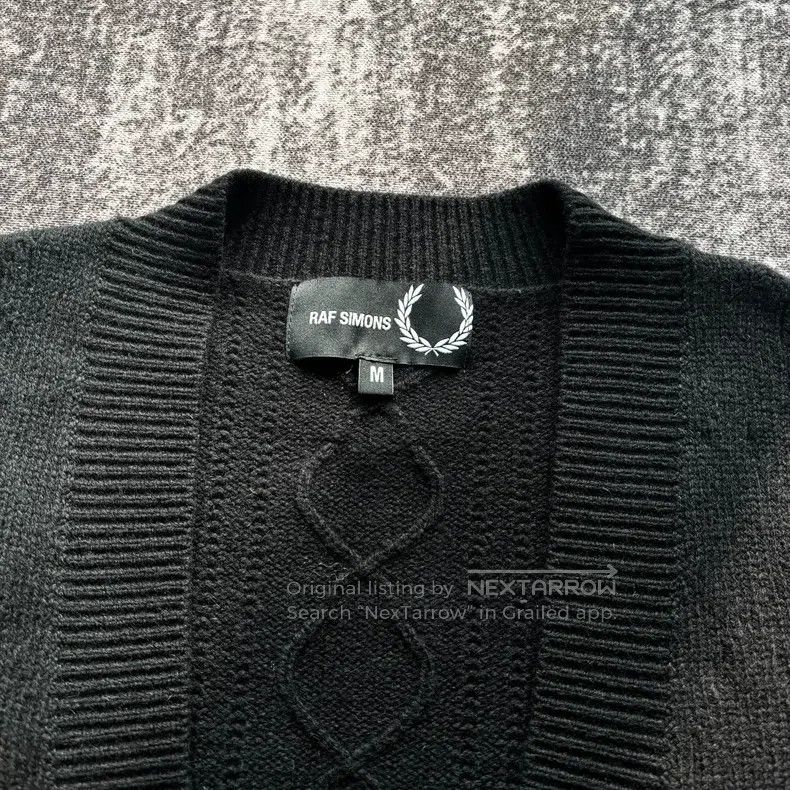 Raf Simons Raf simons Co-branded V-neck woollen sweater Size US M / EU 48-50 / 2 - 2 Thumbnail
