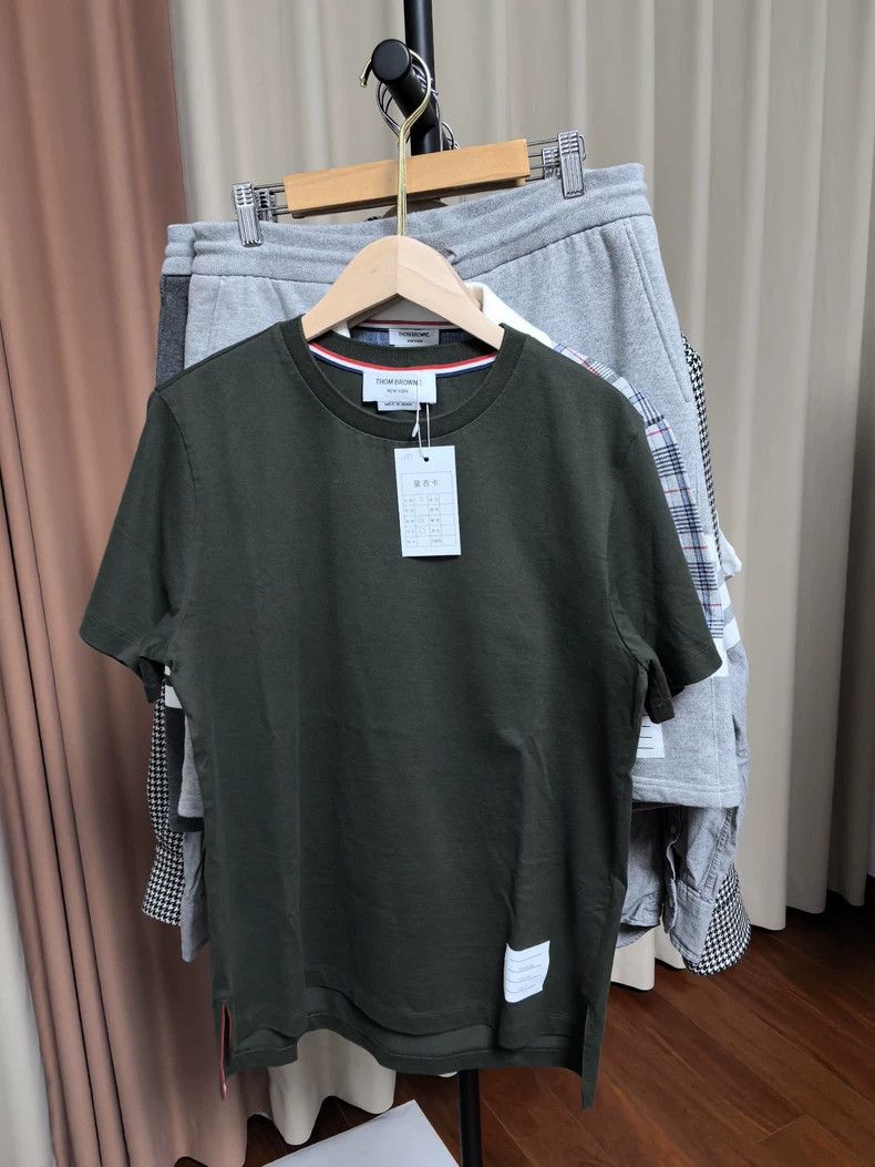 Thom Browne Thom browne Short sleeves 2504-Nextarrow Size US XS / EU 42 / 0 - 1 Thumbnail