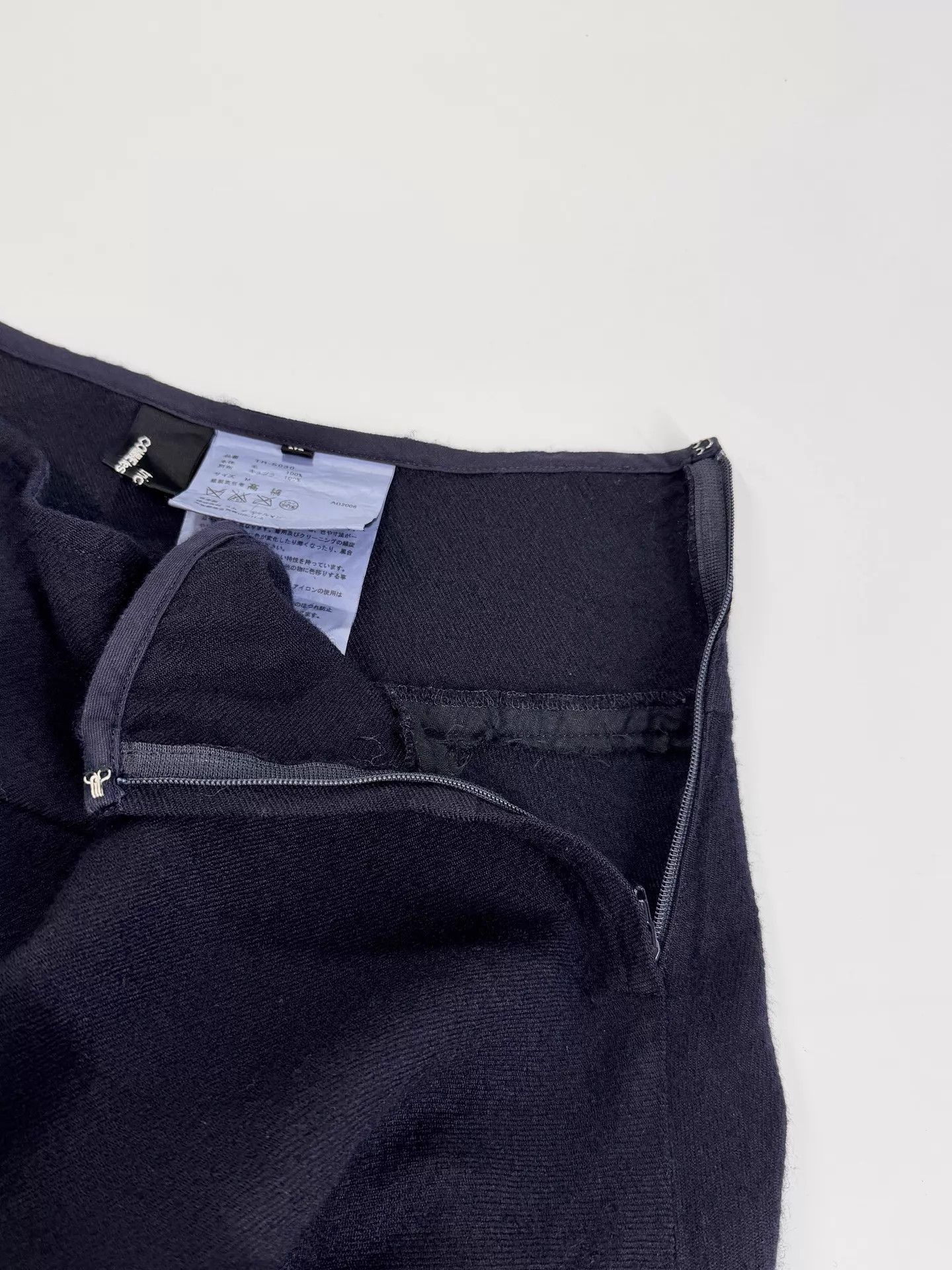 Comme des Garcons COMME DES GARÇONS Wool Pleated Ruffle Cake Skirt M Size 27" / US 4 / IT 40 - 8 Thumbnail