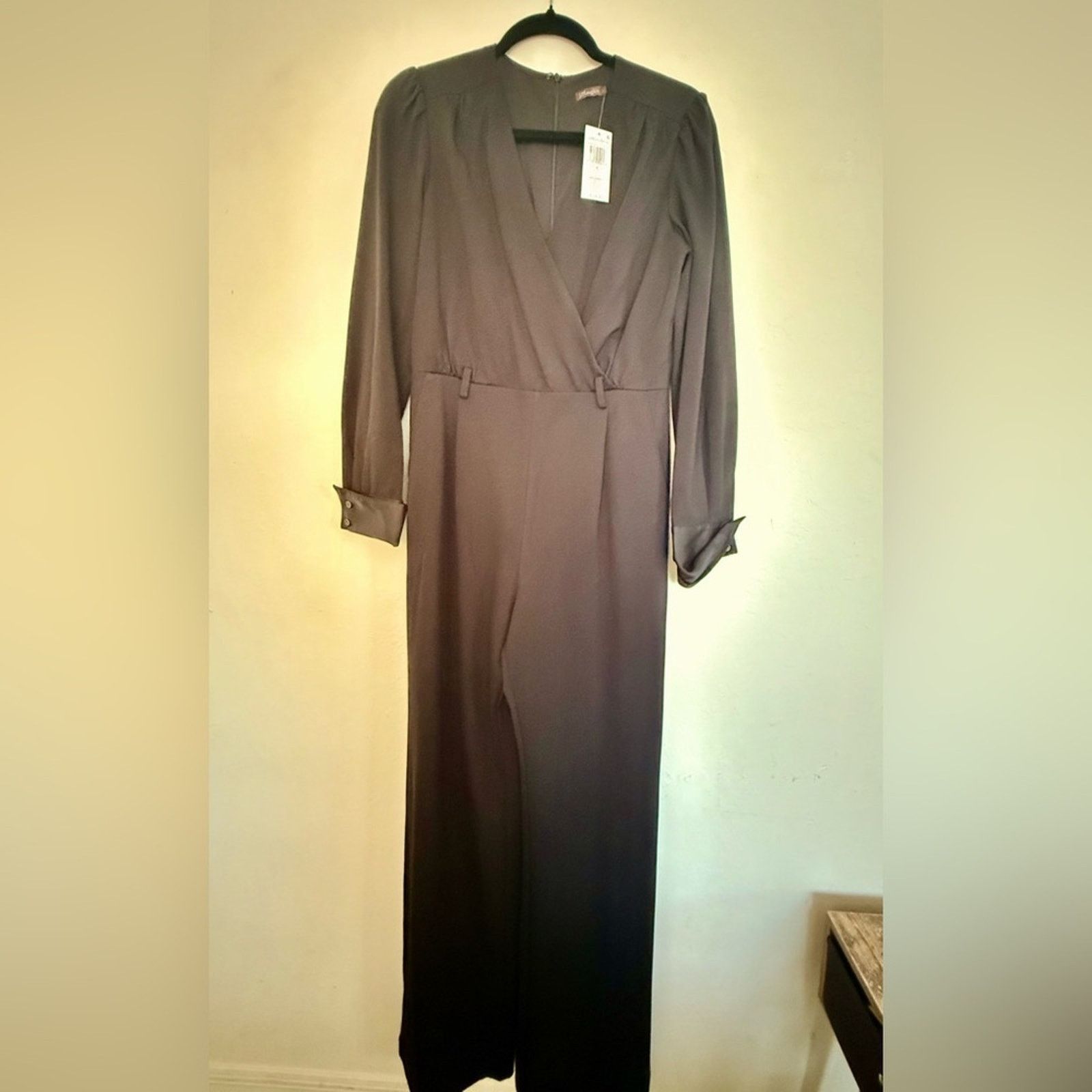 J.McLaughlin J. McLaughlin Black Jumpsuit Pockets, Back Zip- Size 4 Size 27" / US 4 / IT 40 - 12 Thumbnail