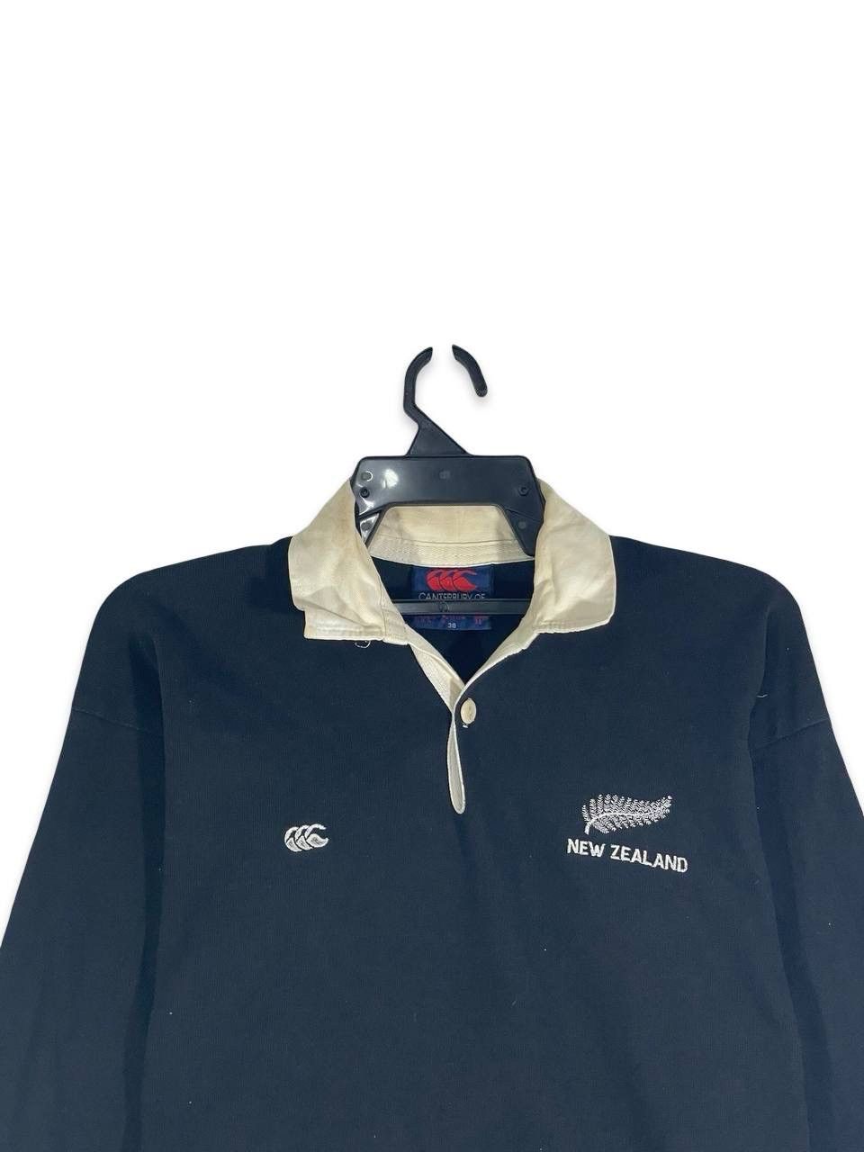 Canterbury of New Zealand Vintage 90s canterbury all blacks rugby shirt size S Size US S / EU 44-46 / 1 - 3 Thumbnail