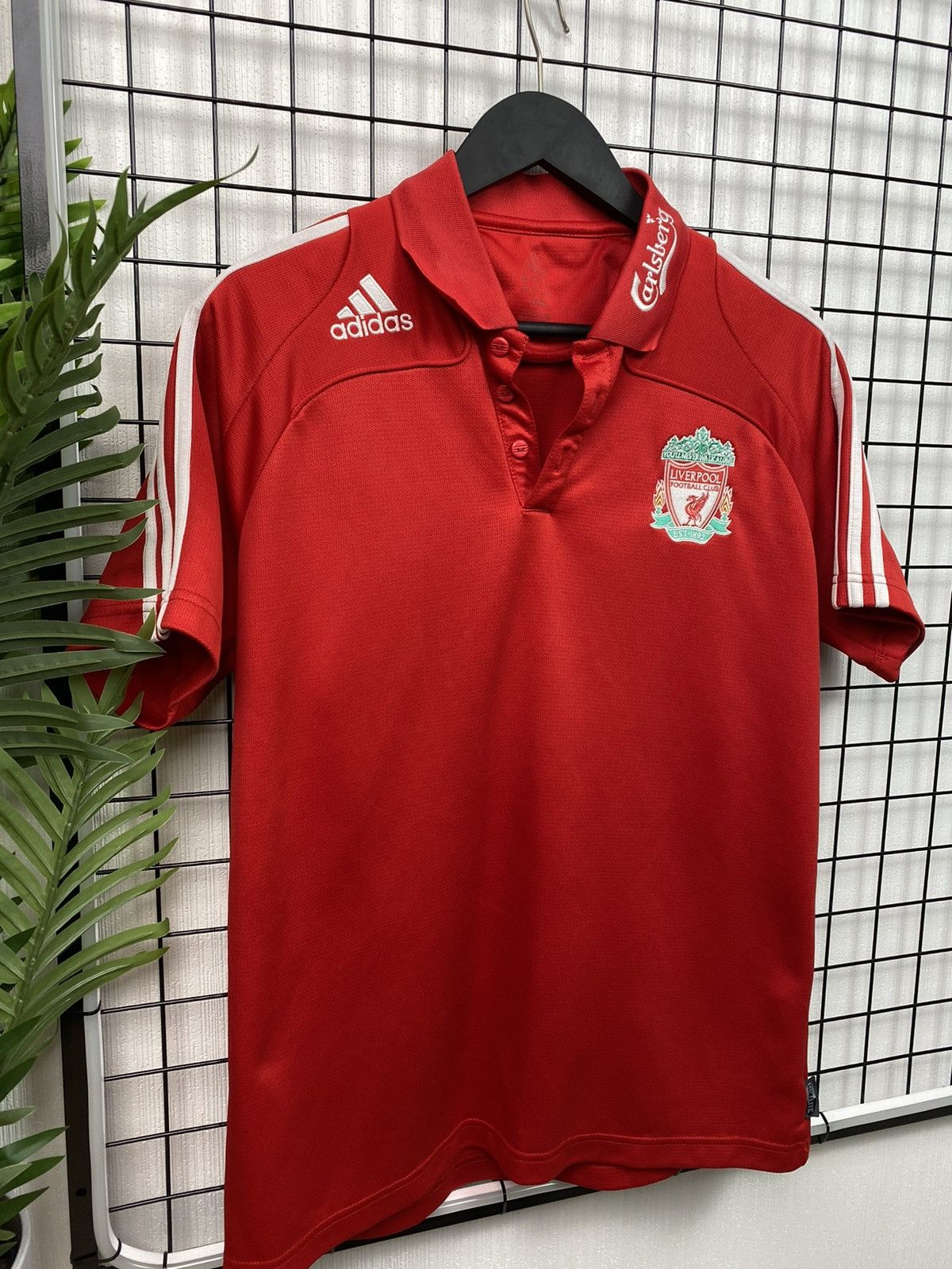 Vintage Adidas 2008 Liverpool Red Carlsberg Polo TShirt Soccer Men M Size US M / EU 48-50 / 2 - 3 Thumbnail