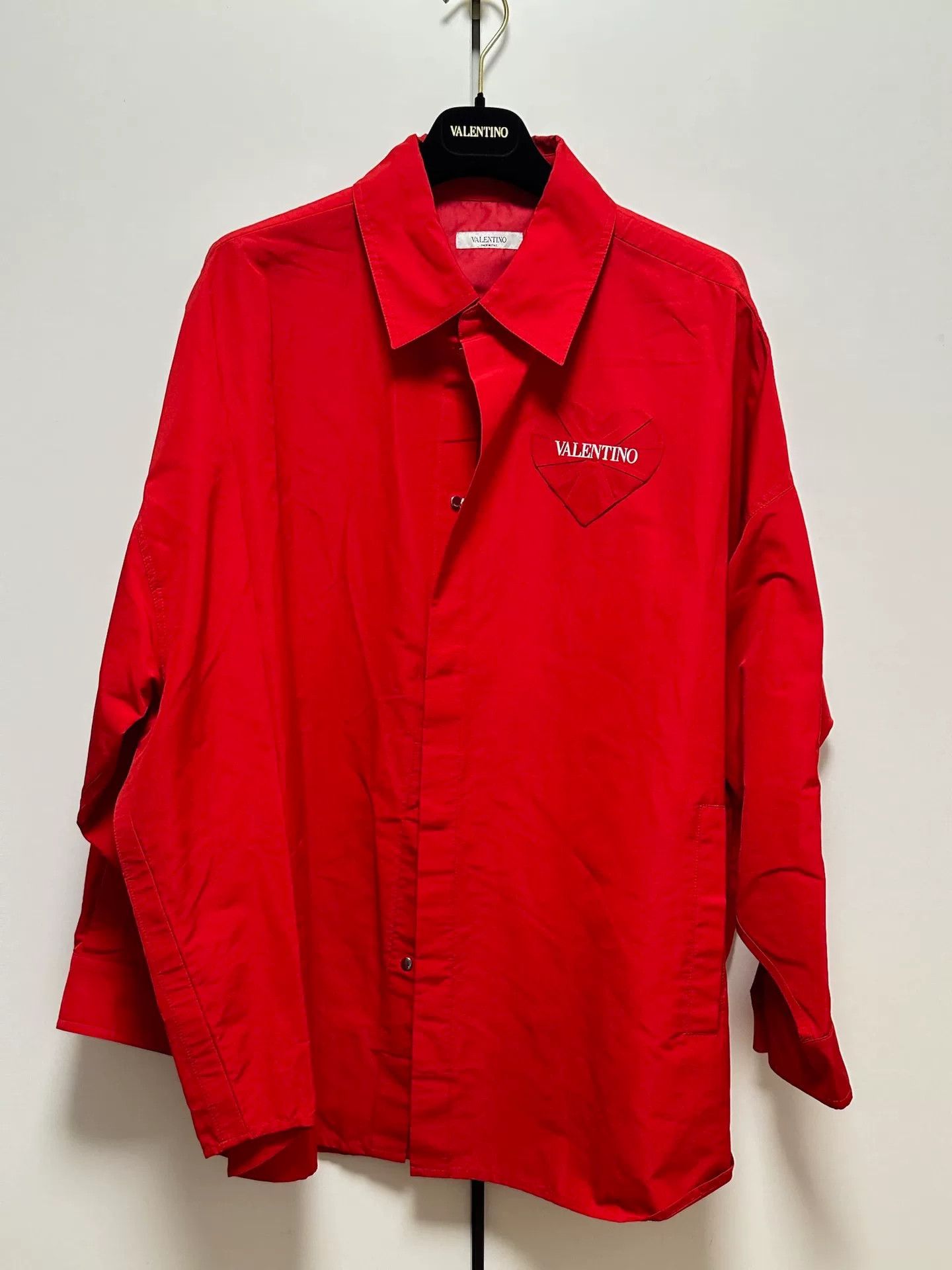 Valentino Valentino FW21 Amore Embroidered Satin Shirt Size US L / EU 52-54 / 3 - 1 Thumbnail