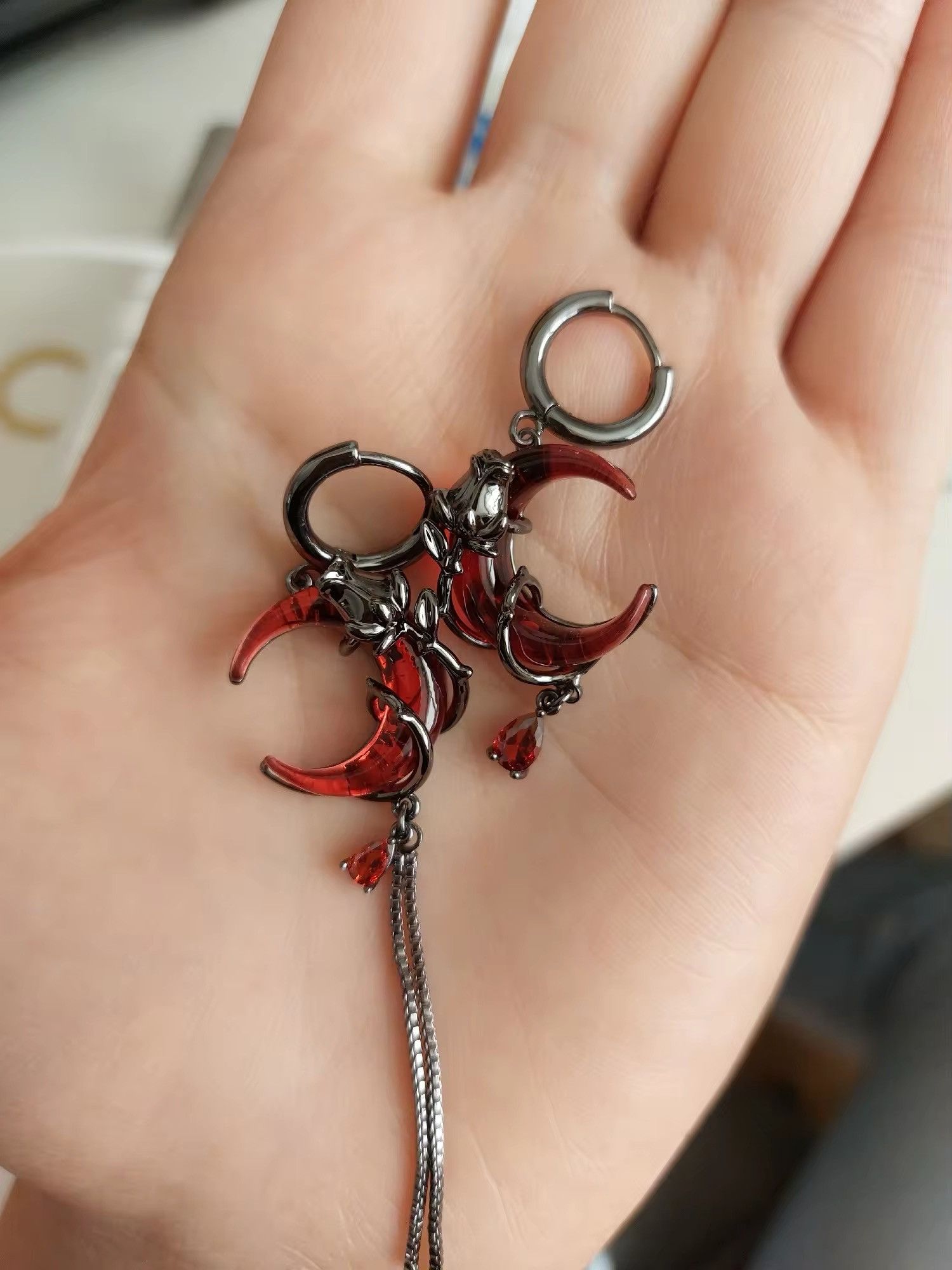 Other Red Moon Rose Crystal Drop Pendant Earrings Size ONE SIZE - 5 Thumbnail