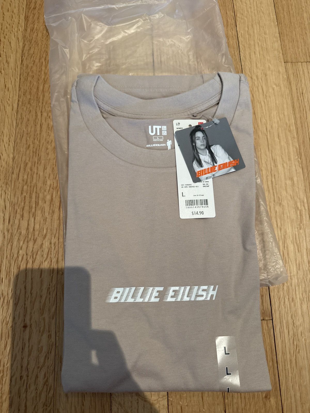 Billie Eilish Billie Eilish x Takashi Murakami Uniqlo Tshirt size L Size US L / EU 52-54 / 3 - 1 Thumbnail